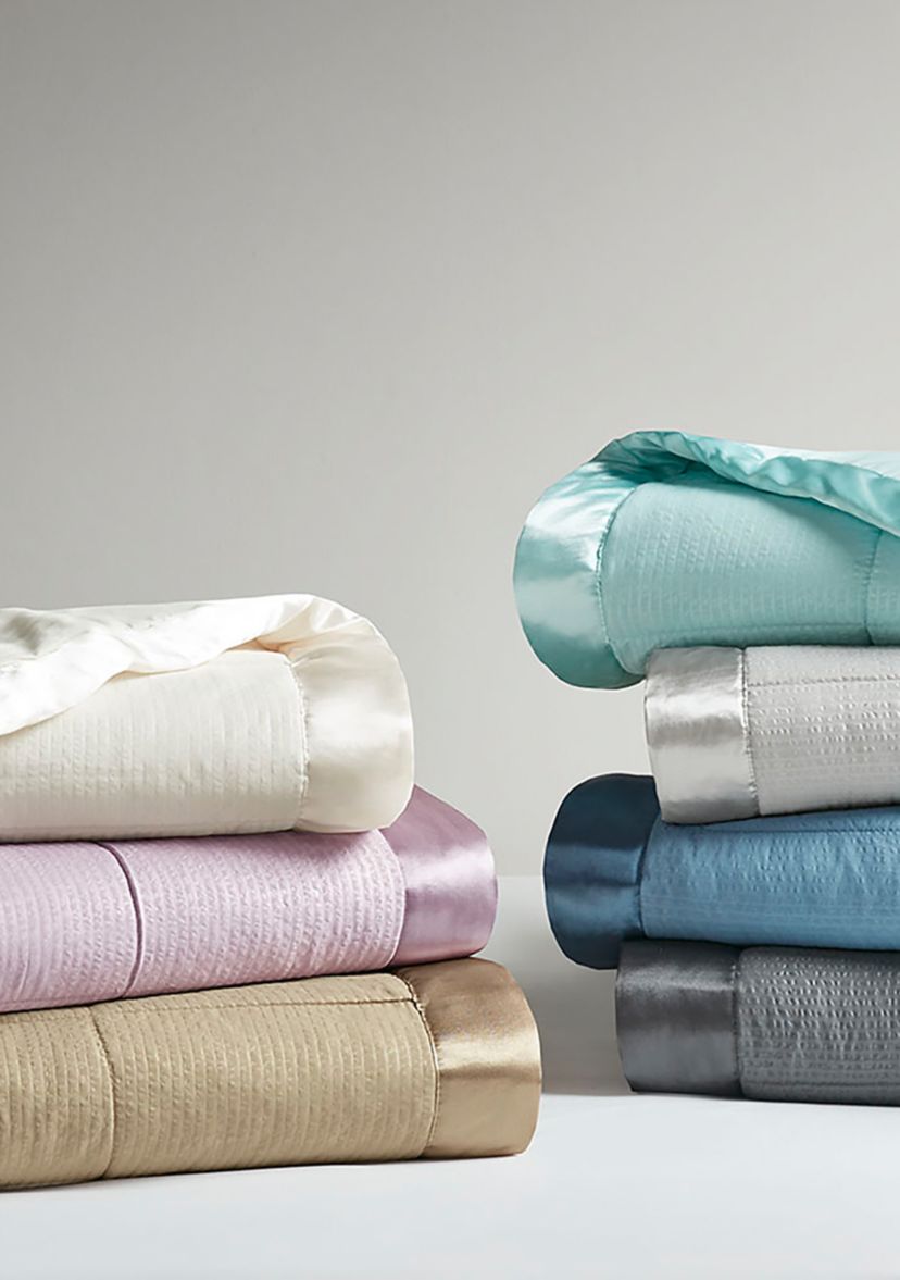 Cambria Premium Oversized Hypoallergenic Down Alternative Blanket with 3M Scotchgard