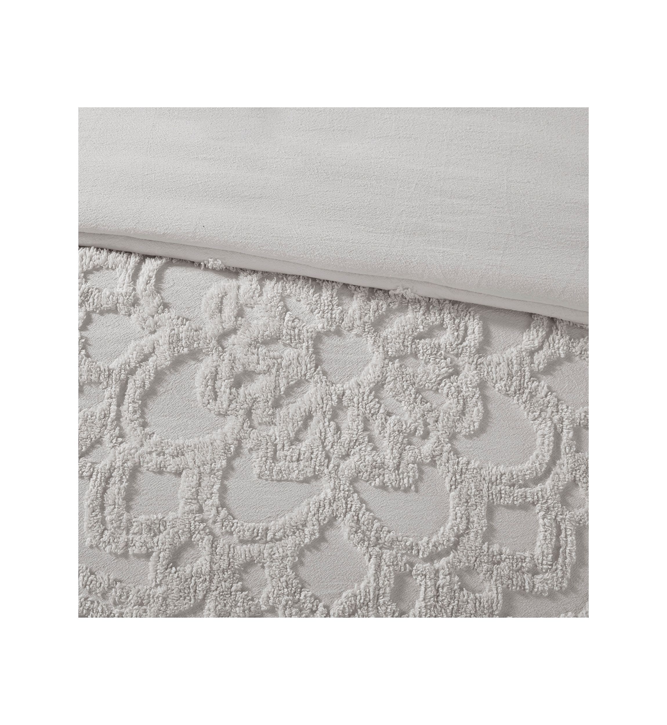 Laetitia 3 Piece Tufted Cotton Chenille Medallion Duvet Cover Set