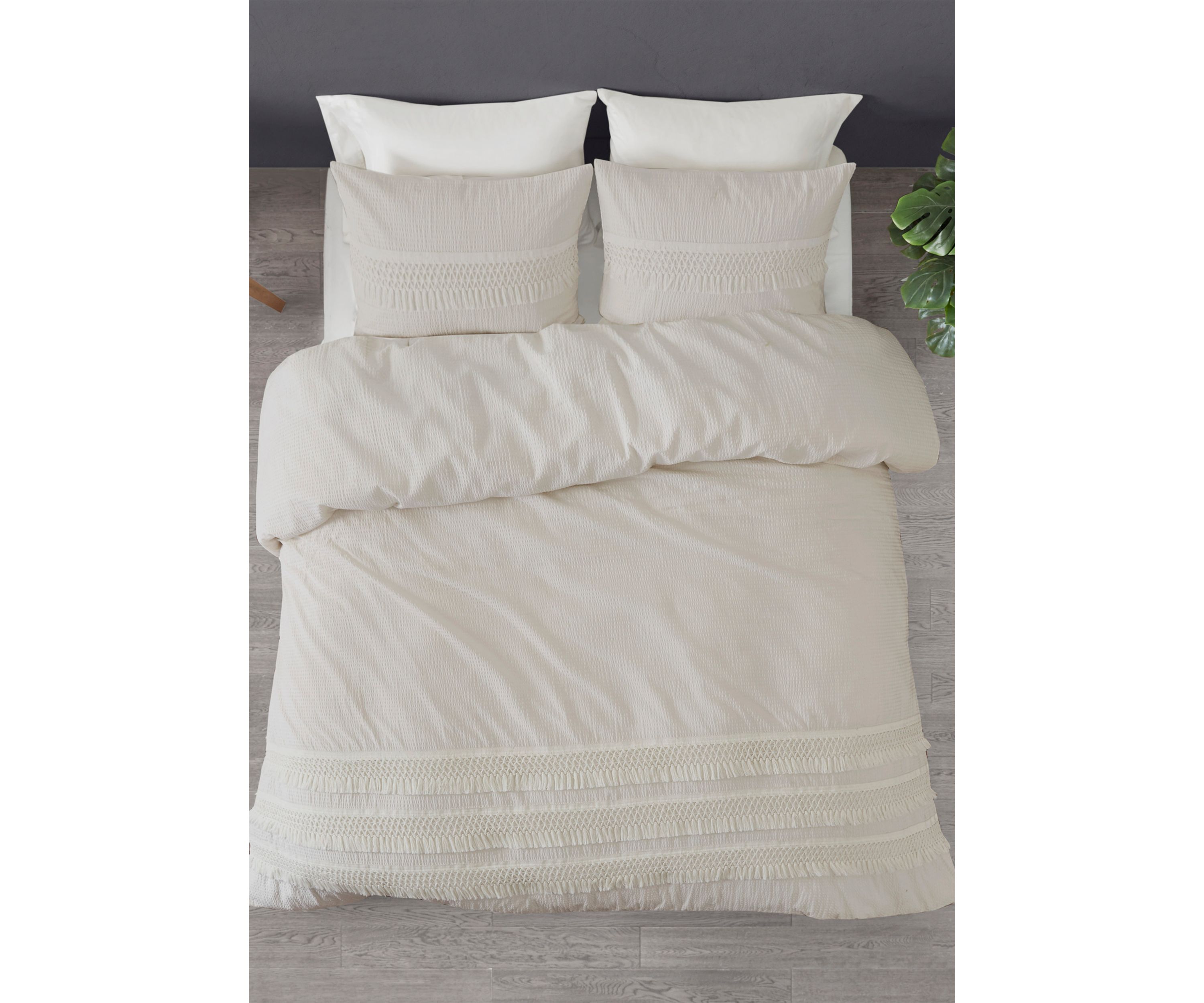 Amaya 3 Piece Cotton Seersucker Comforter Set