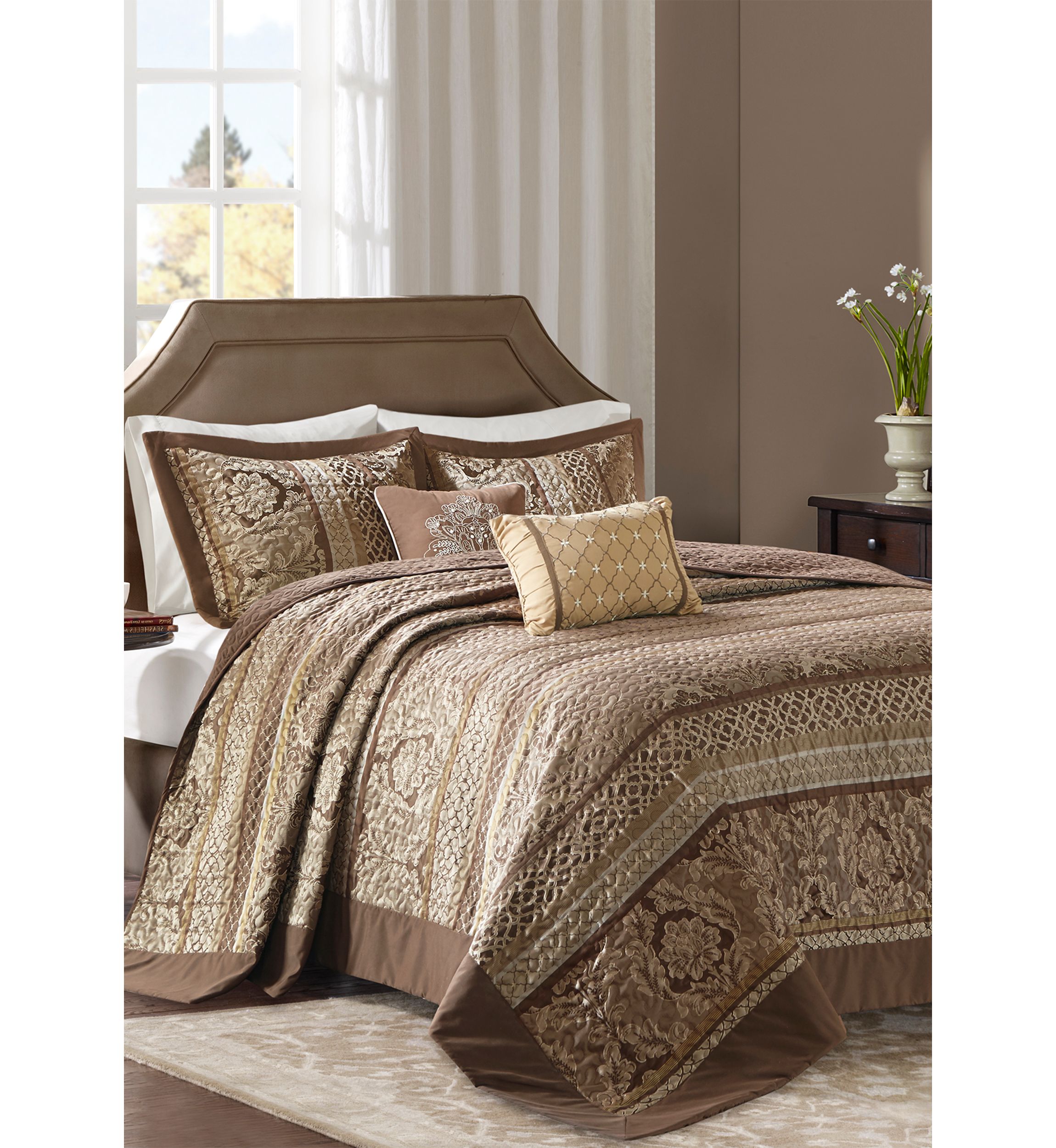 Bellagio 5 Piece Reversible Jacquard Bedspread Set