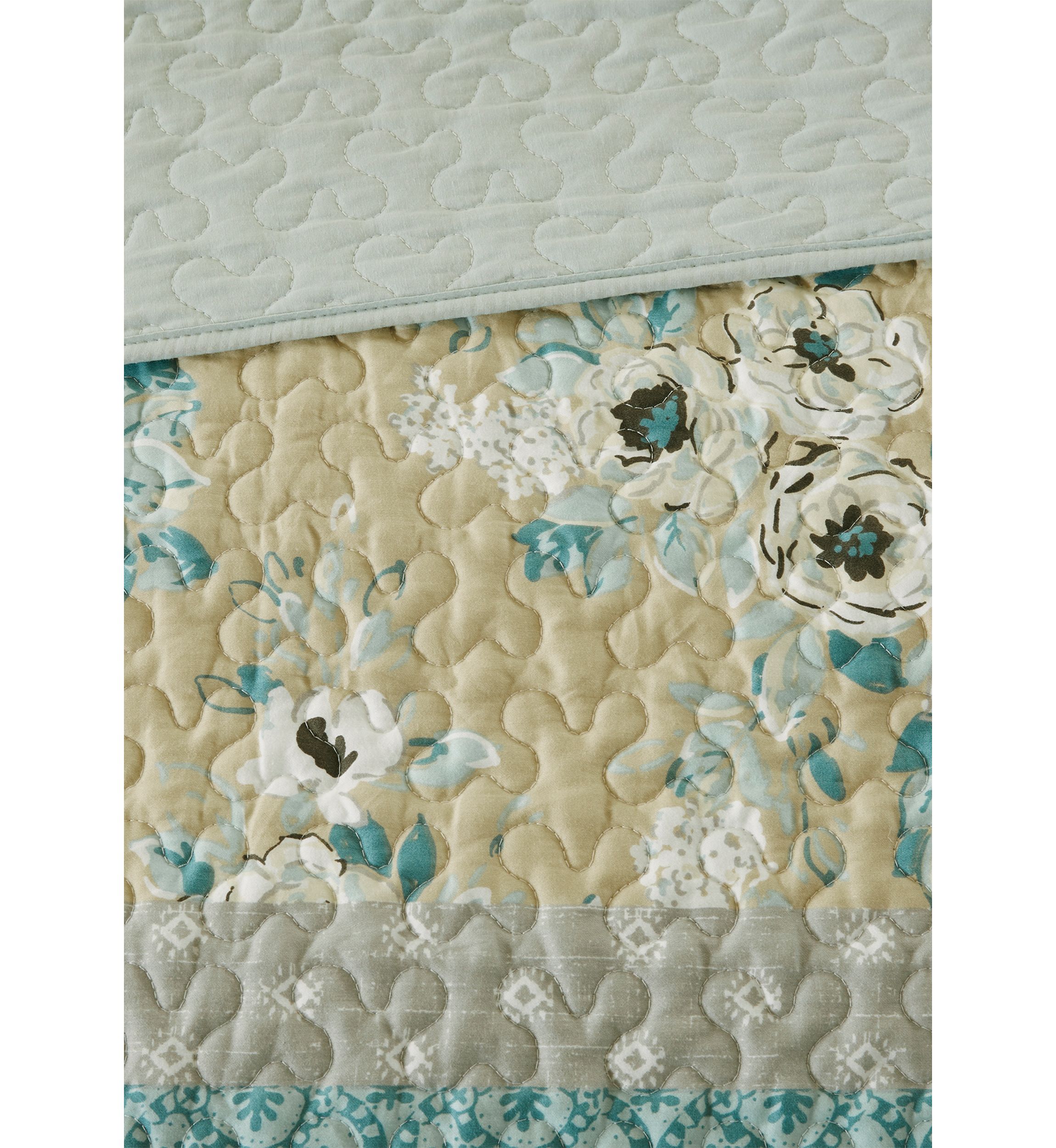 Willa 6 Piece Reversible Coverlet Set