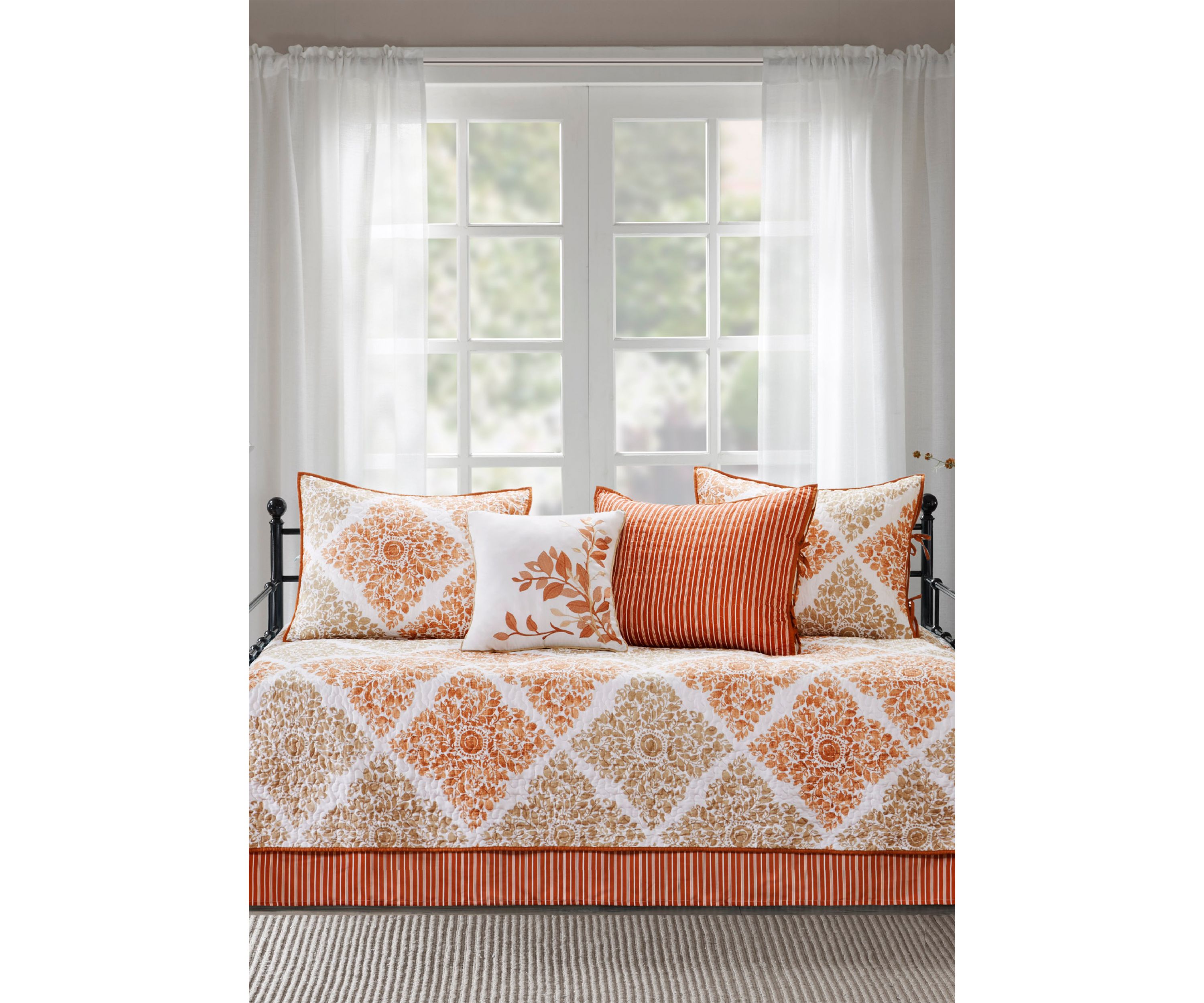 Claire 6-Piece Daybed Set