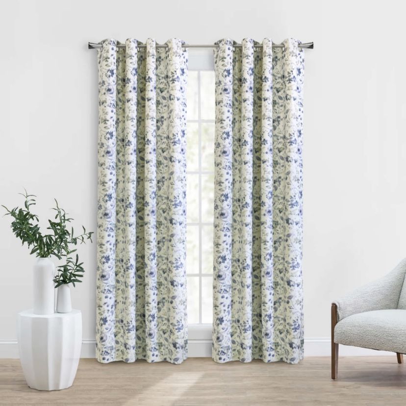 Flora Blackout Grommet Curtain Panel 52 x 95 in Silver