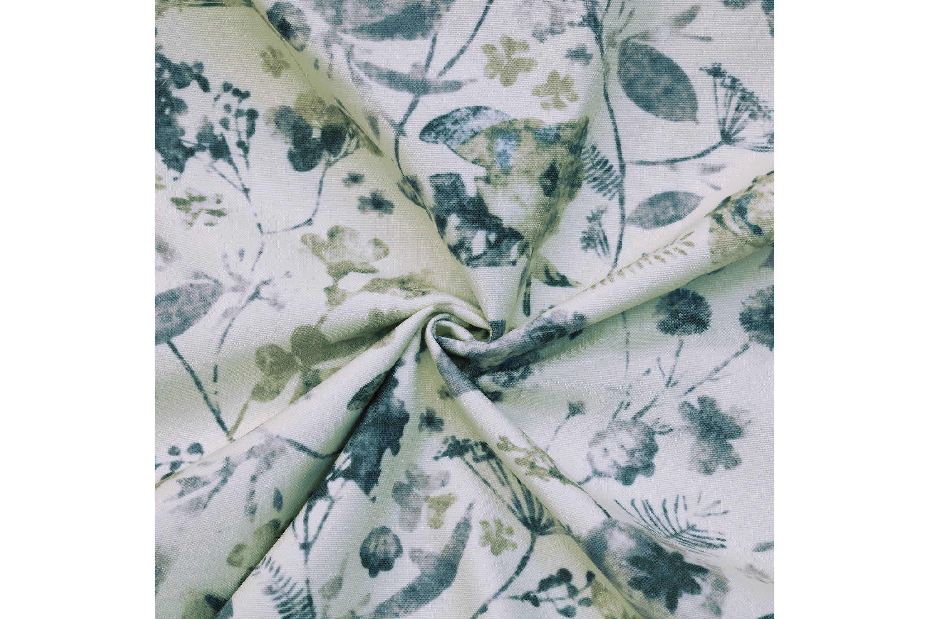 Flora Blackout Grommet Curtain Panel 52 x 95 in Silver