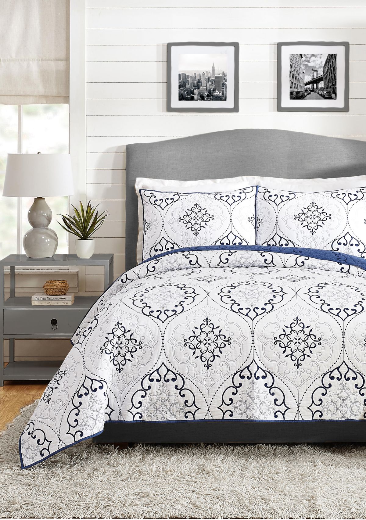 Chambers Quilt Set