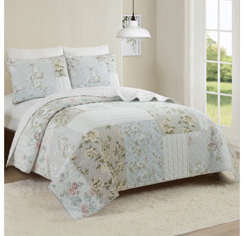 Claire Quilt Set