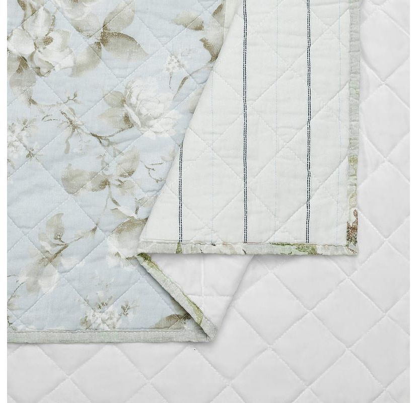Claire Quilt Set