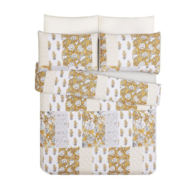 Saffron 3-Piece Quilt Set