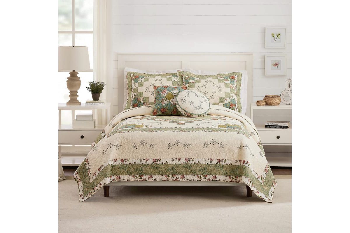 Olivia 3-Piece Quilt Set
