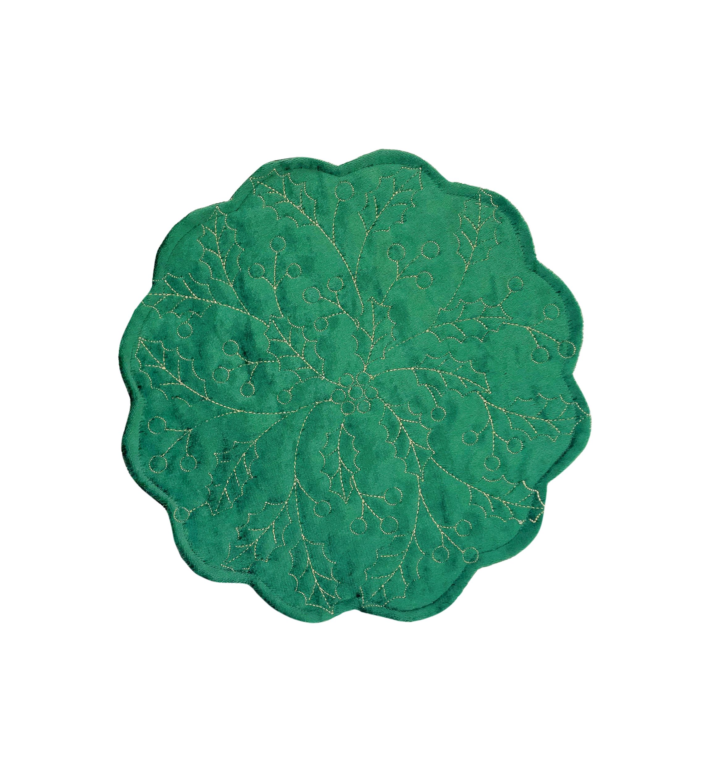 Green Holly Quilted Scalloped Placemat