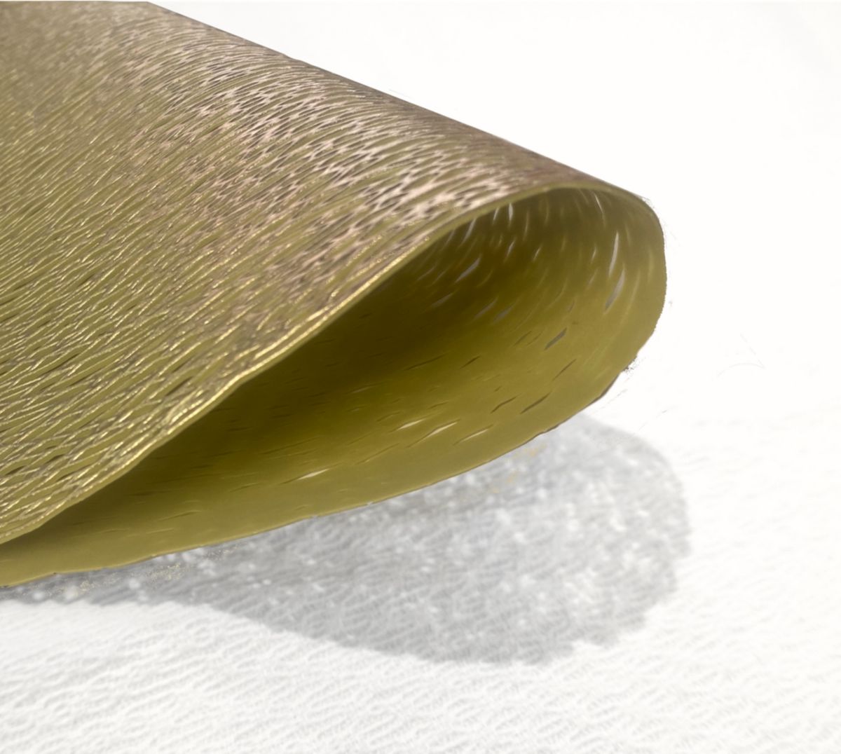 Regency Woven Metallic Lace Crossweave With a Tangled Metallic Lace Pattern Reversible 15" x 15" Round Placemat Set of 4