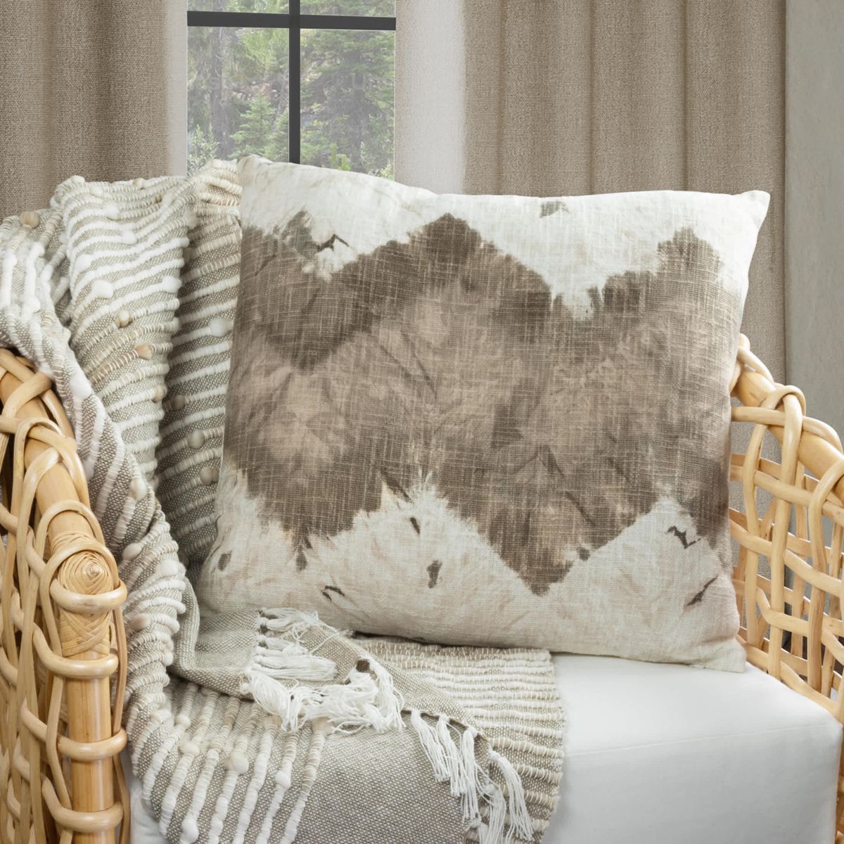 Kanoko Shibori Chevron 100% Cotton Decorative Pillow