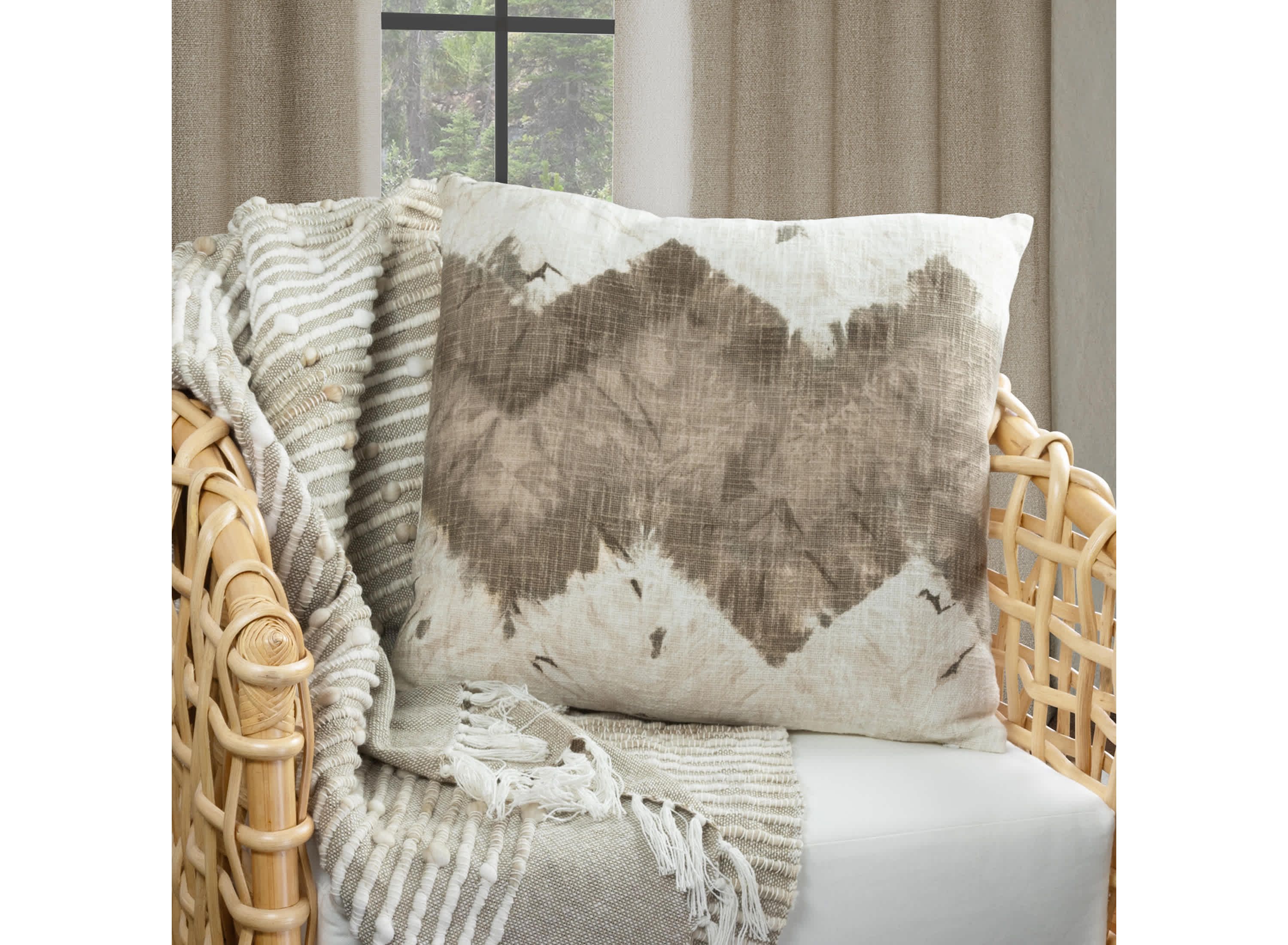 Kanoko Shibori Chevron 100% Cotton Decorative Pillow