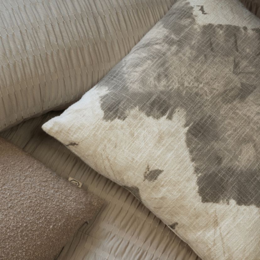 Kanoko Shibori Chevron 100% Cotton Decorative Pillow