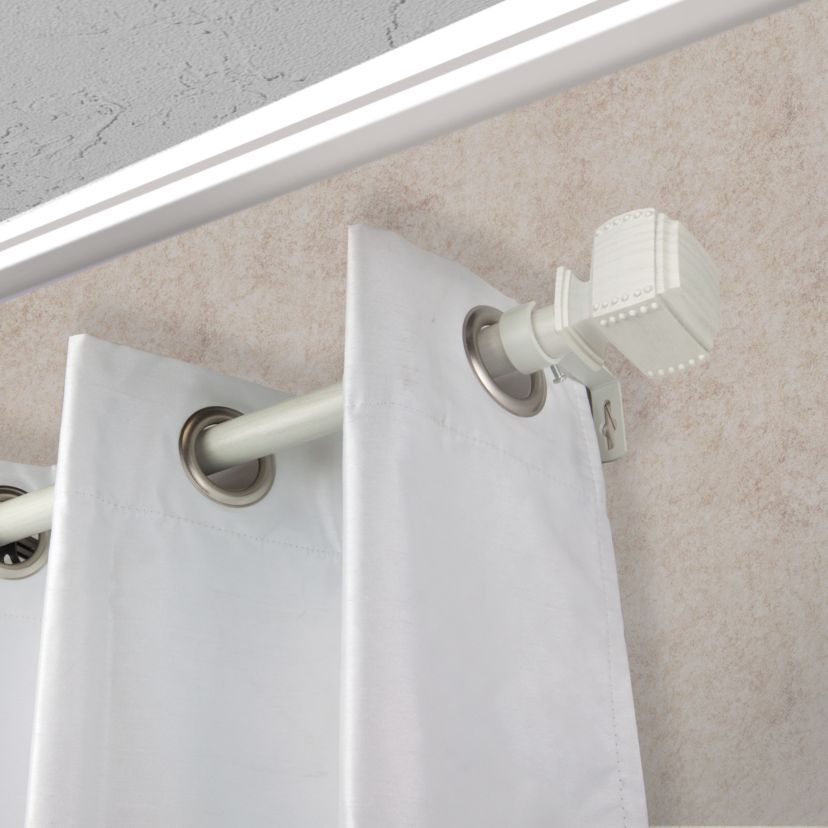 1" Bennett Faux Wood Curtain Rod