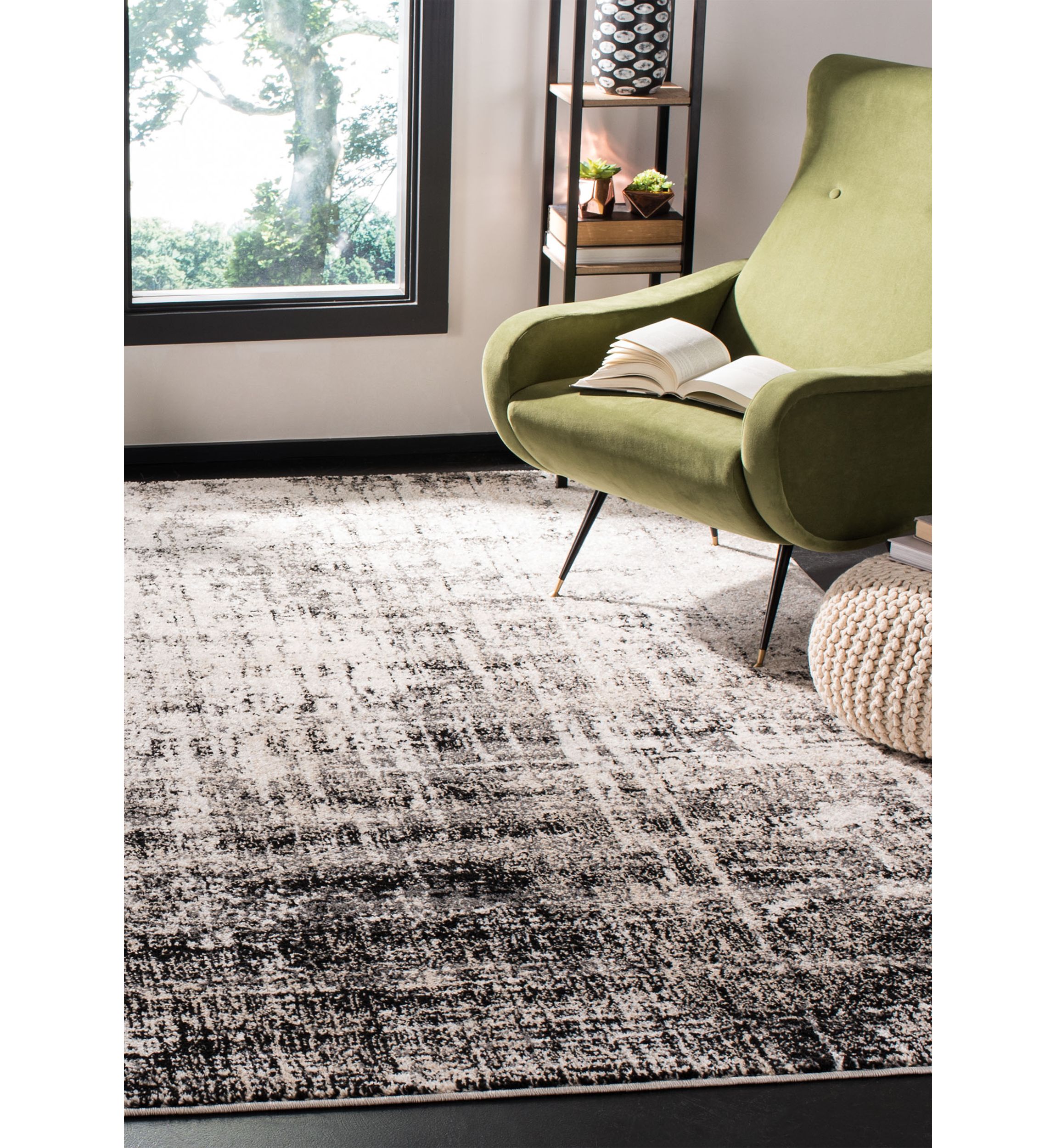 Adirondack 2 ft 6 in x 10 ft Area Rug