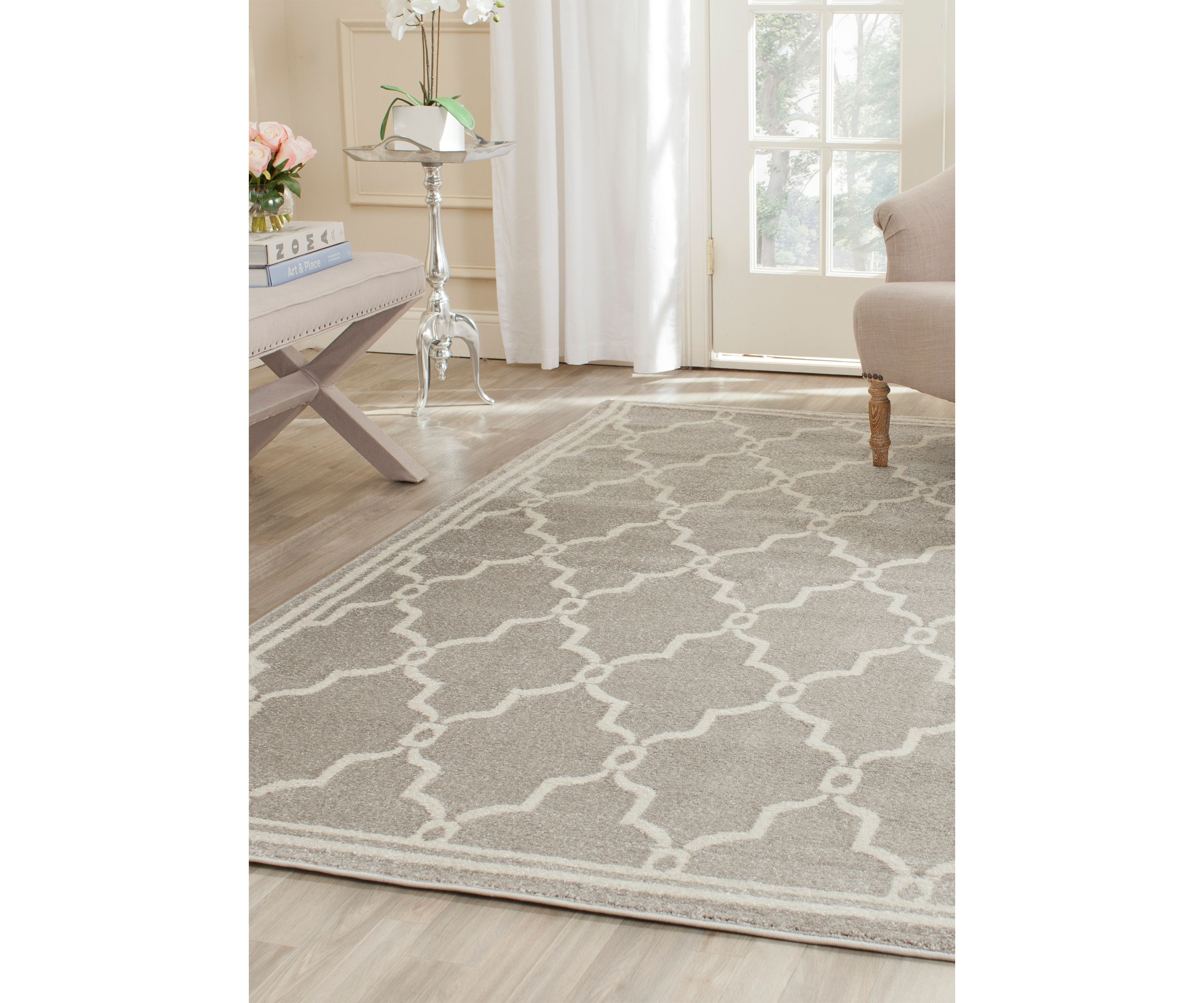 Amherst Quatrefoil Area Rug Collection