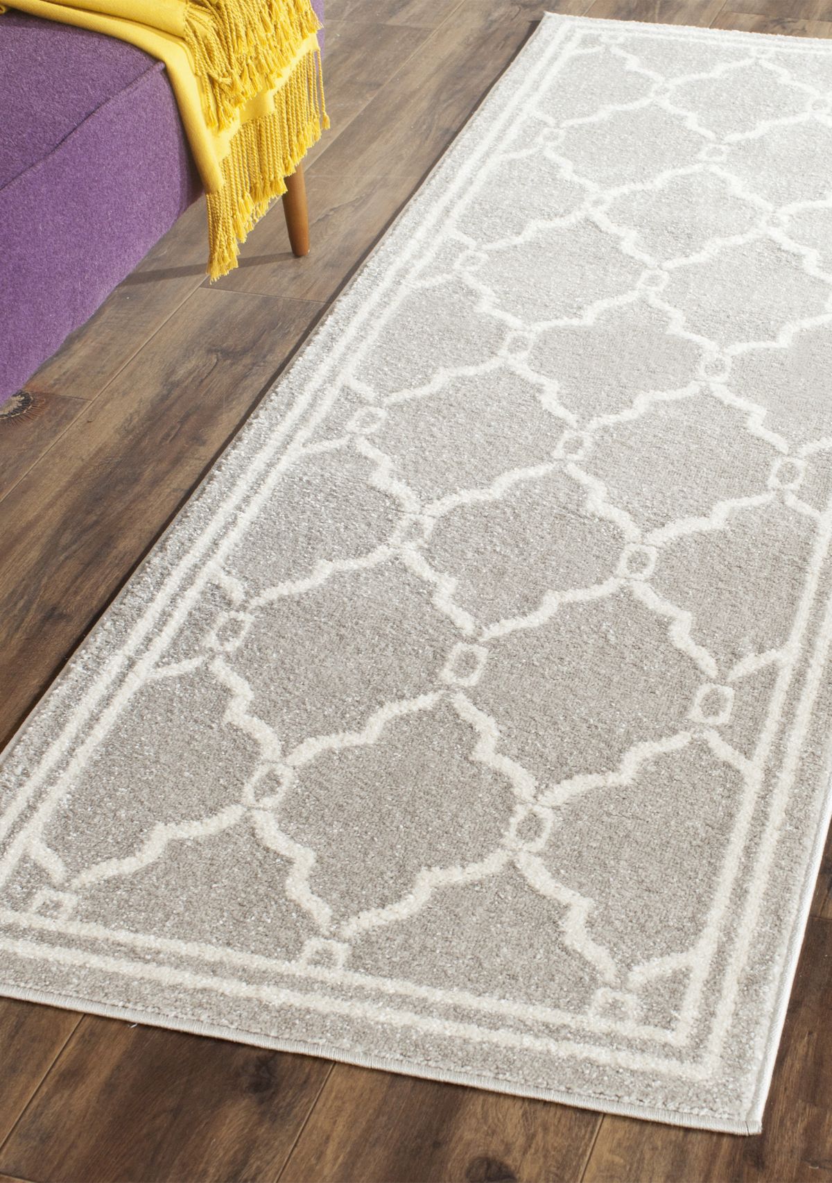 Amherst Quatrefoil Area Rug Collection