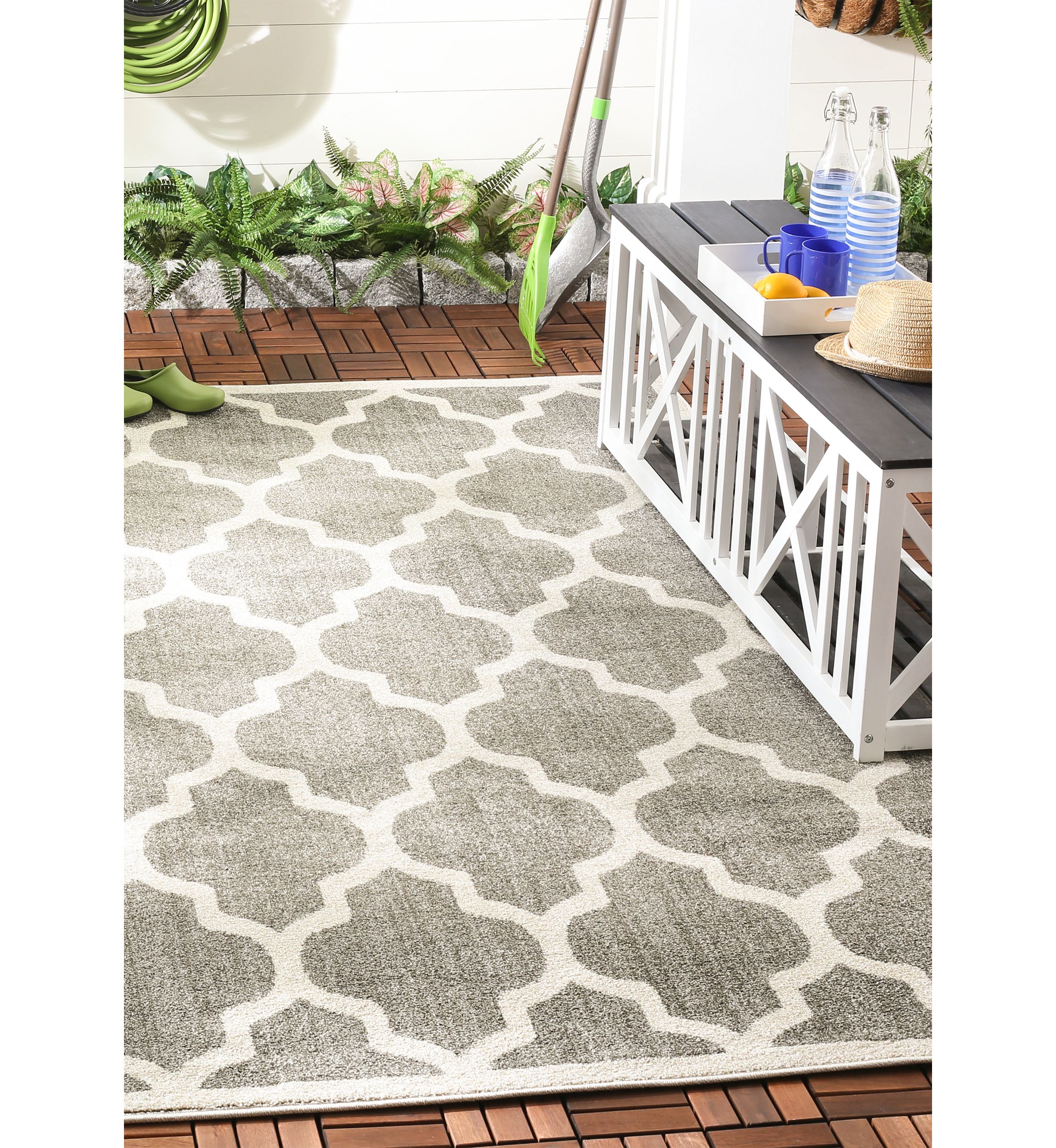 Amherst Casablanca Trellis Moroccan Area Rug Collection