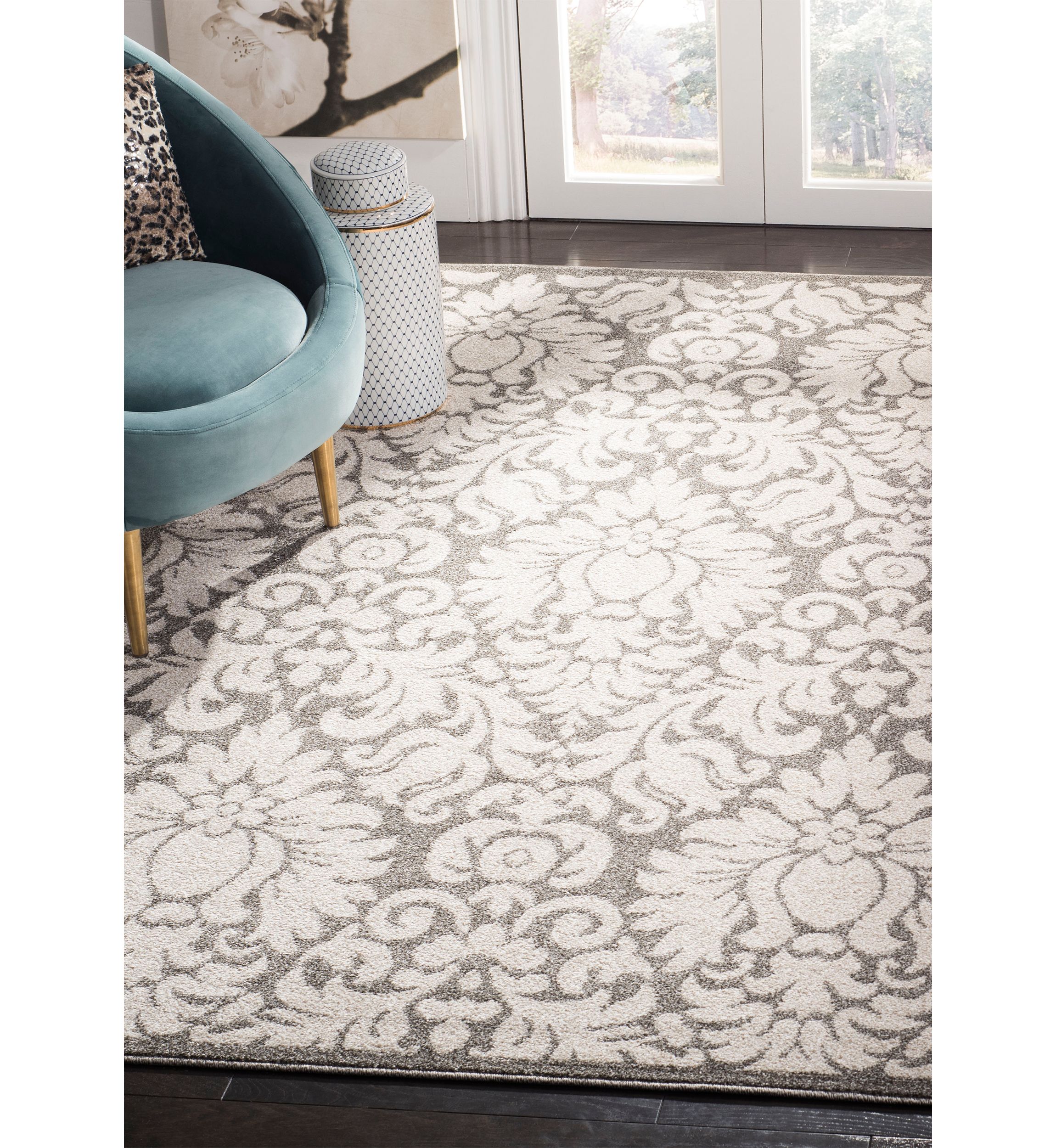 Amherst Symmetrical Flower Area Rug Collection