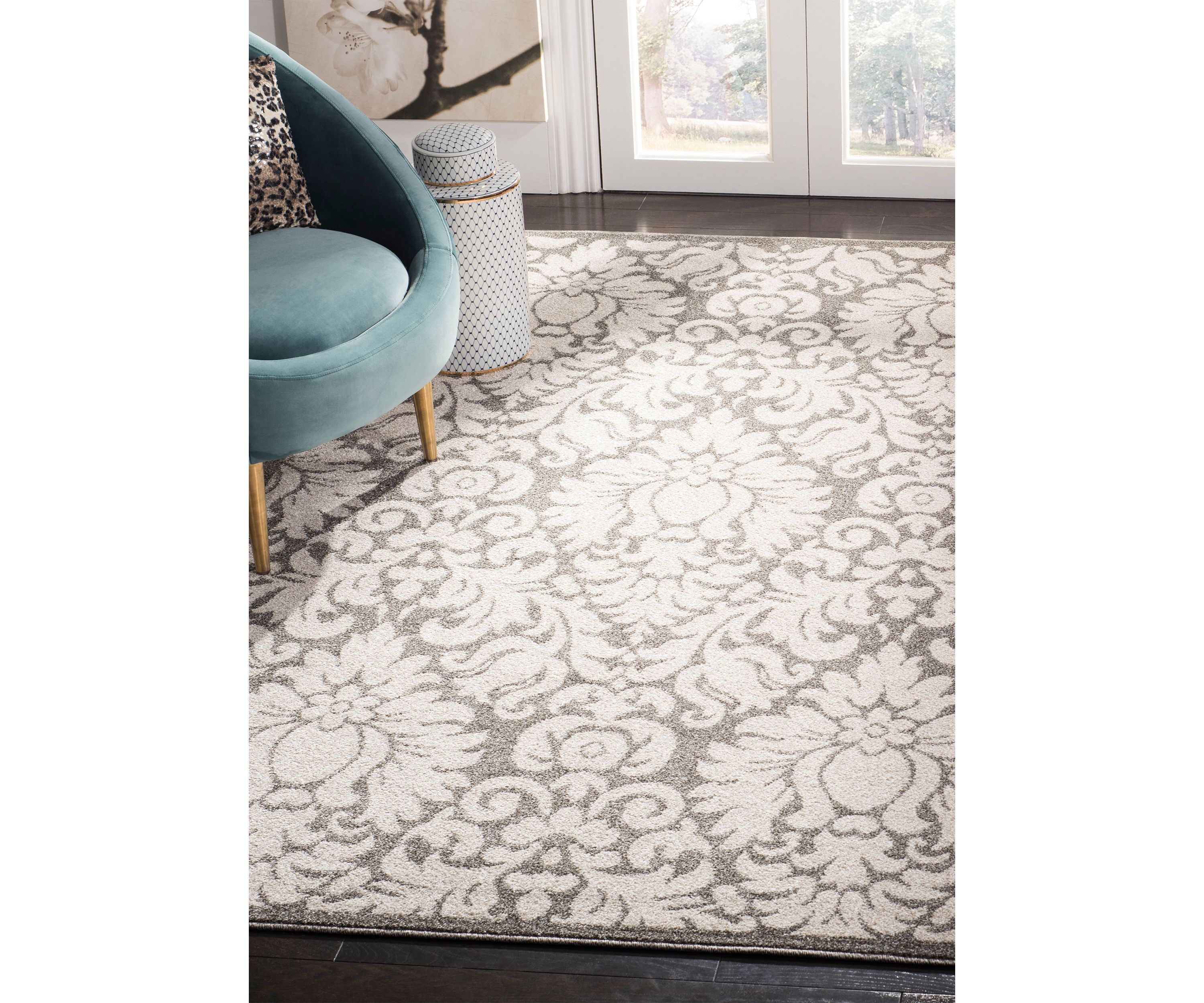 Amherst Symmetrical Flower Area Rug Collection