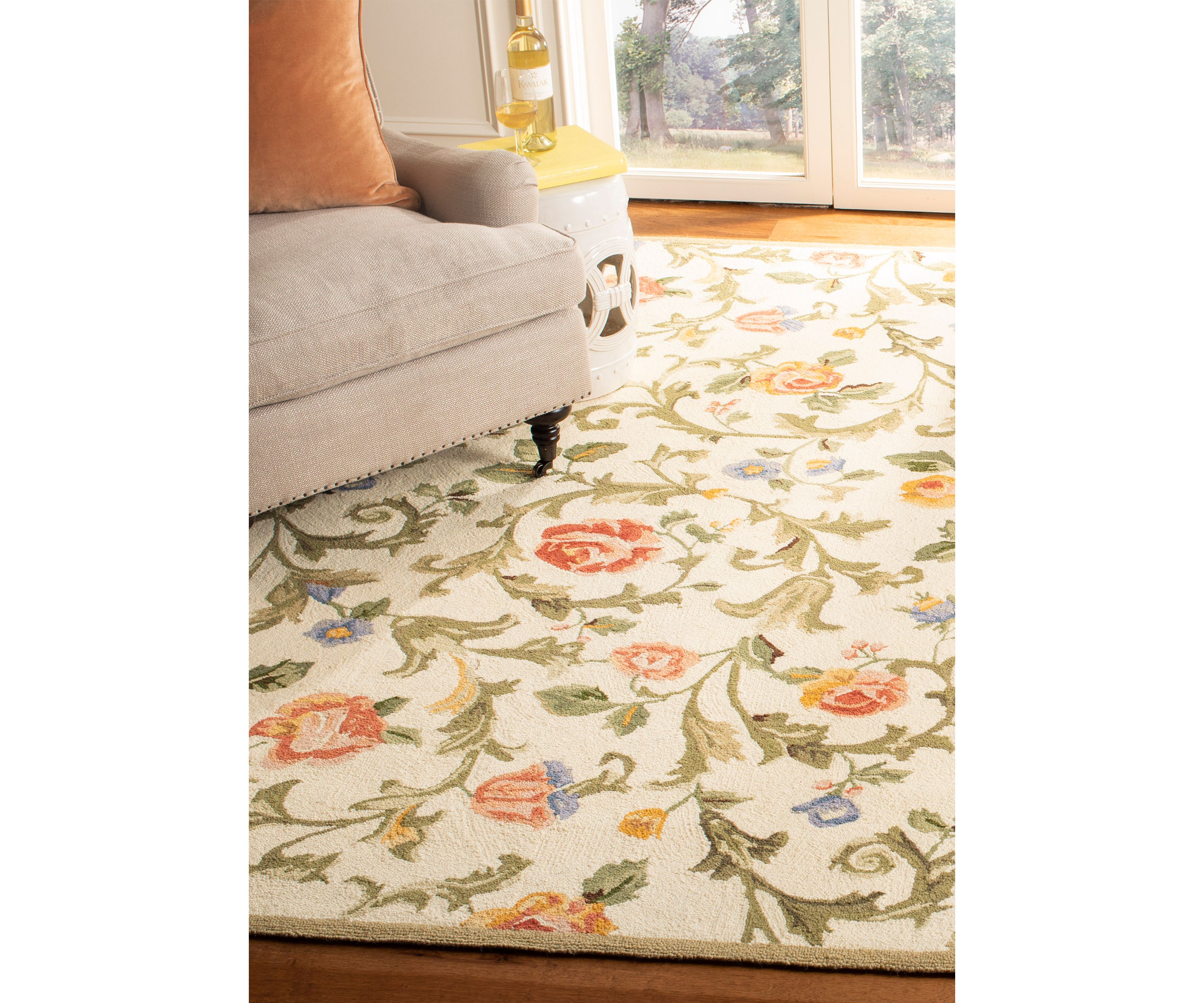 Chelsea Flowers on Vines Area Rug Collection