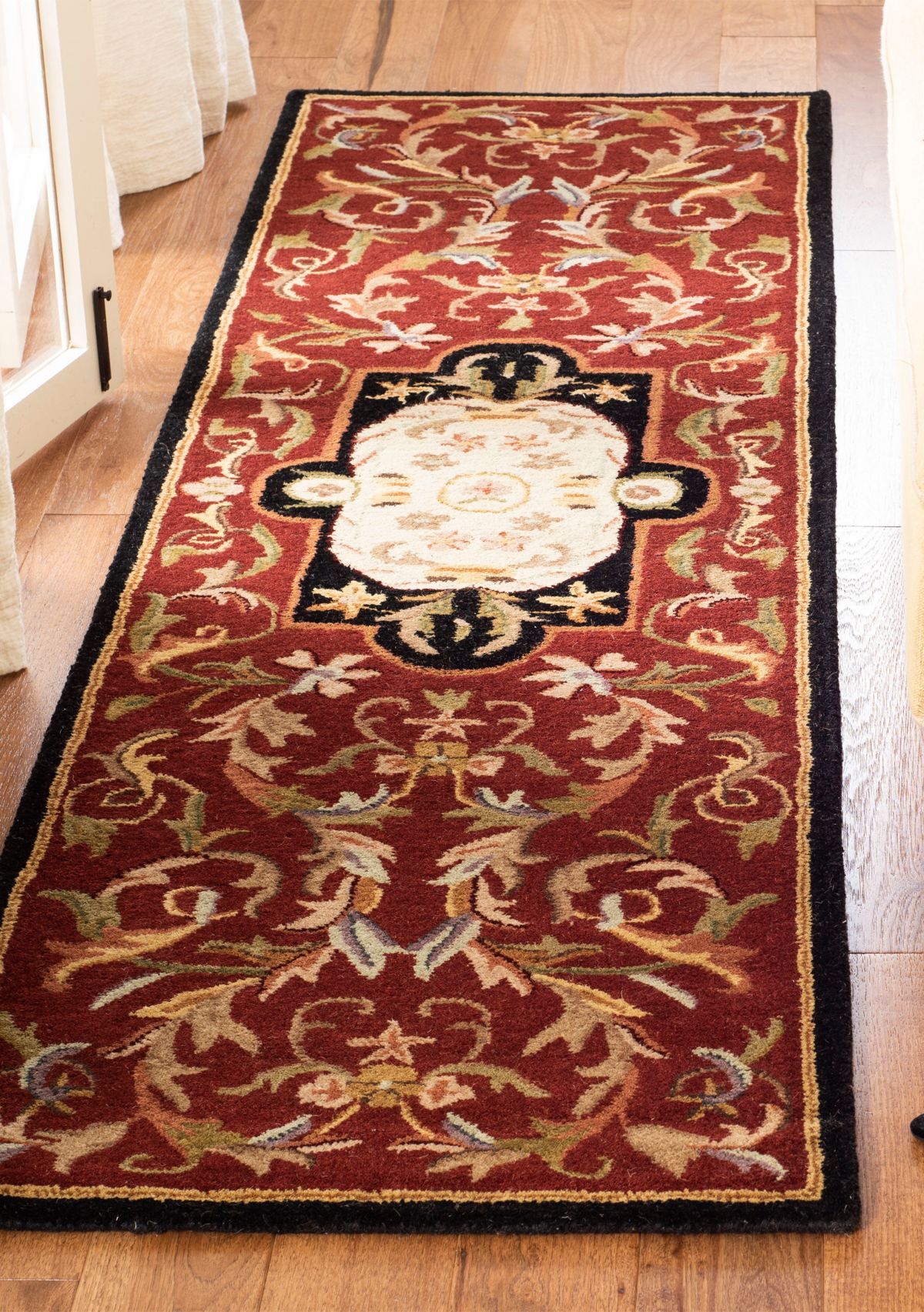 Classic Garran Oriental Area Rug Collection