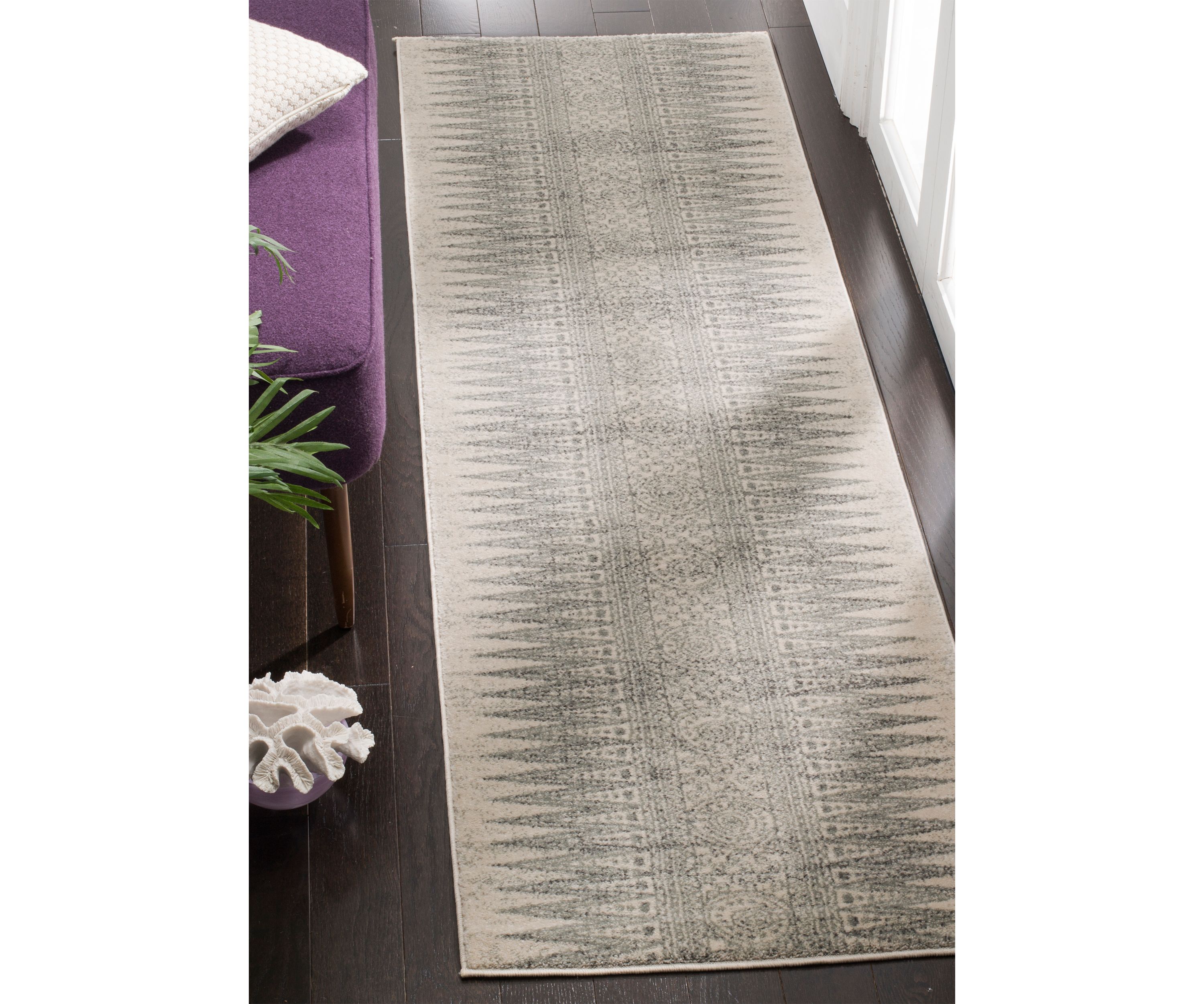 Evoke Modern Royal Area Rug Collection