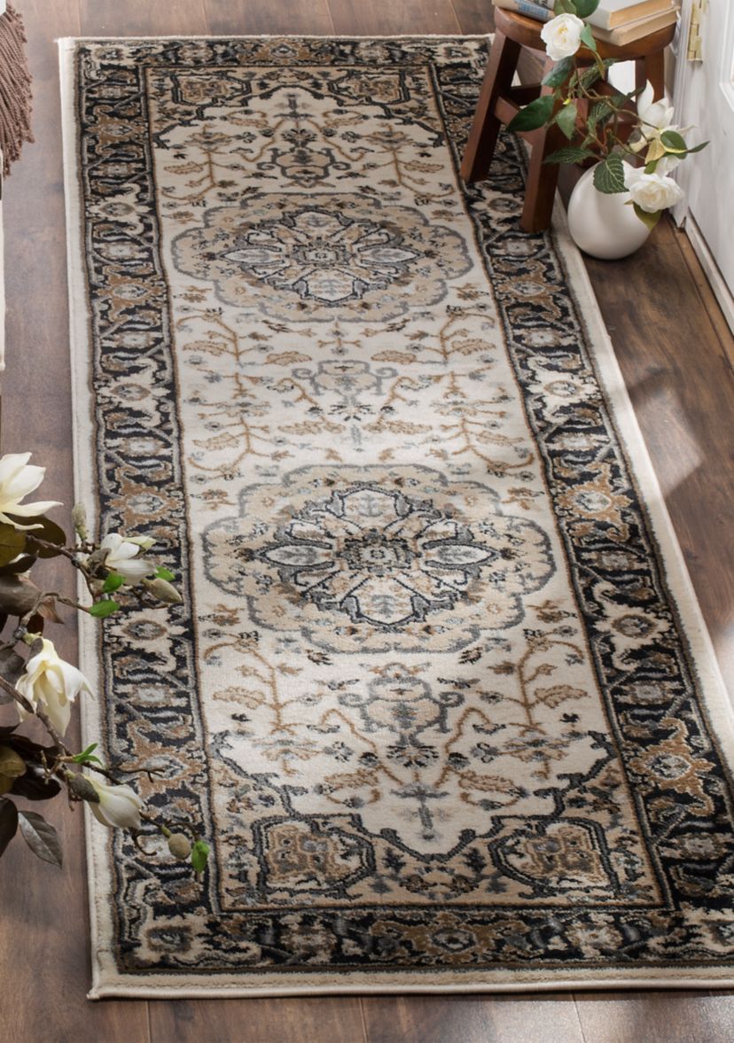 Lyndhurst Cream Heriz Area Rug Collection