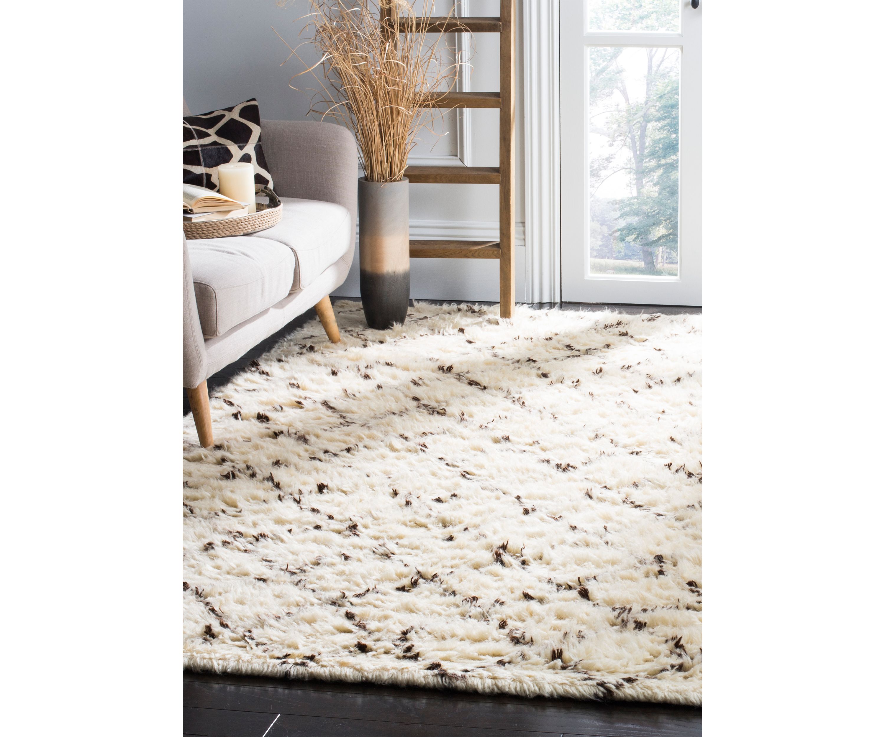 Kenya Geometric Diamonds Area Rug Collection