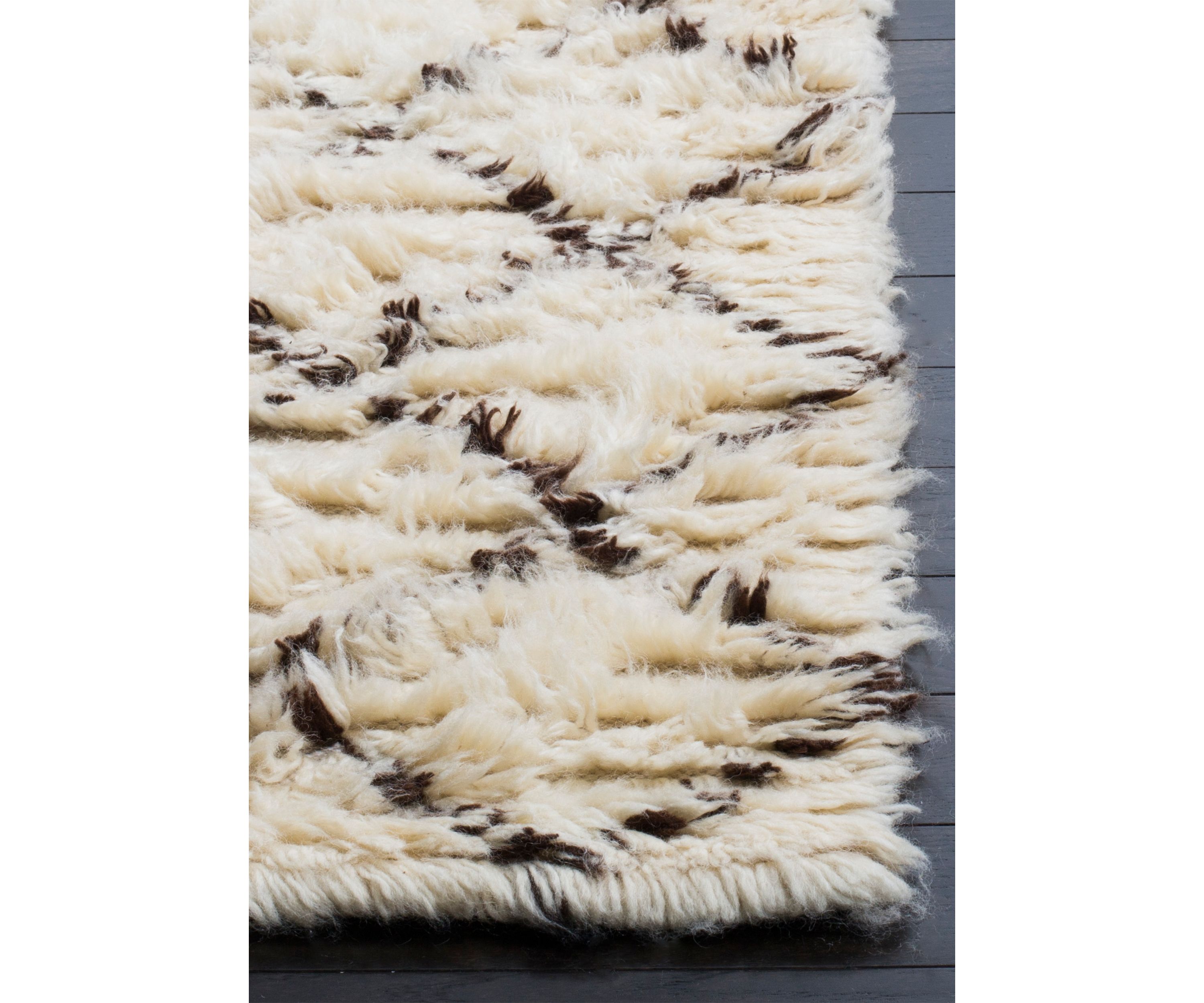 Kenya Geometric Diamonds Area Rug Collection