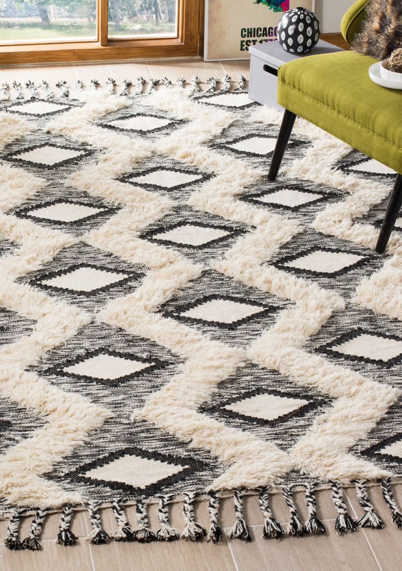 Kenya Bold Diamonds with Tassels Area Rug Collection