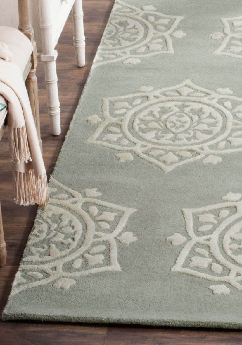 Bella Gray/Ivory 2-ft. 3-in. x 7-ft. Area Rug