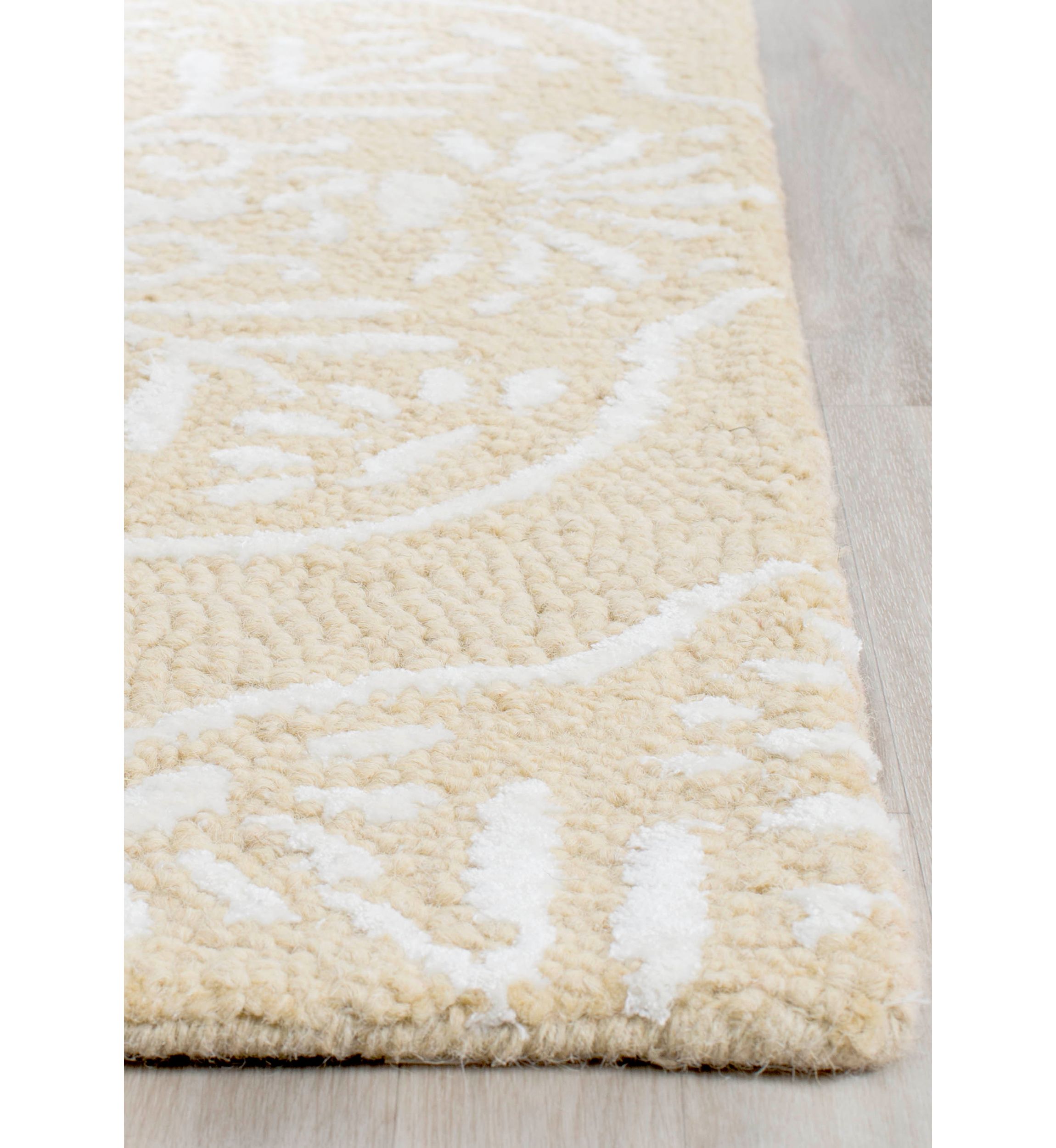 Bella Beige/White Area Rug 5-ft. x 8-ft.