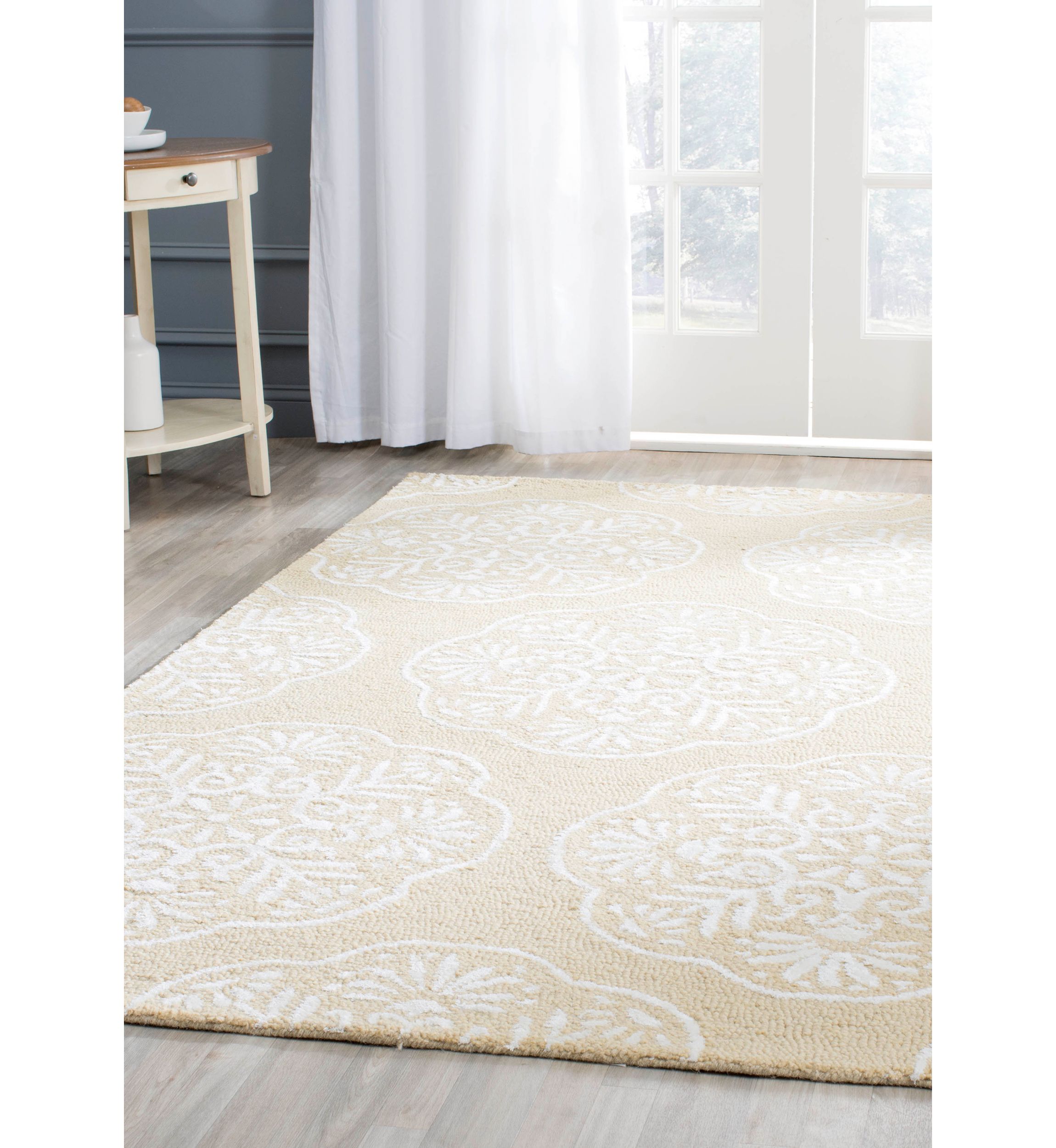 Bella Beige/White Area Rug 8-ft. x 10-ft.