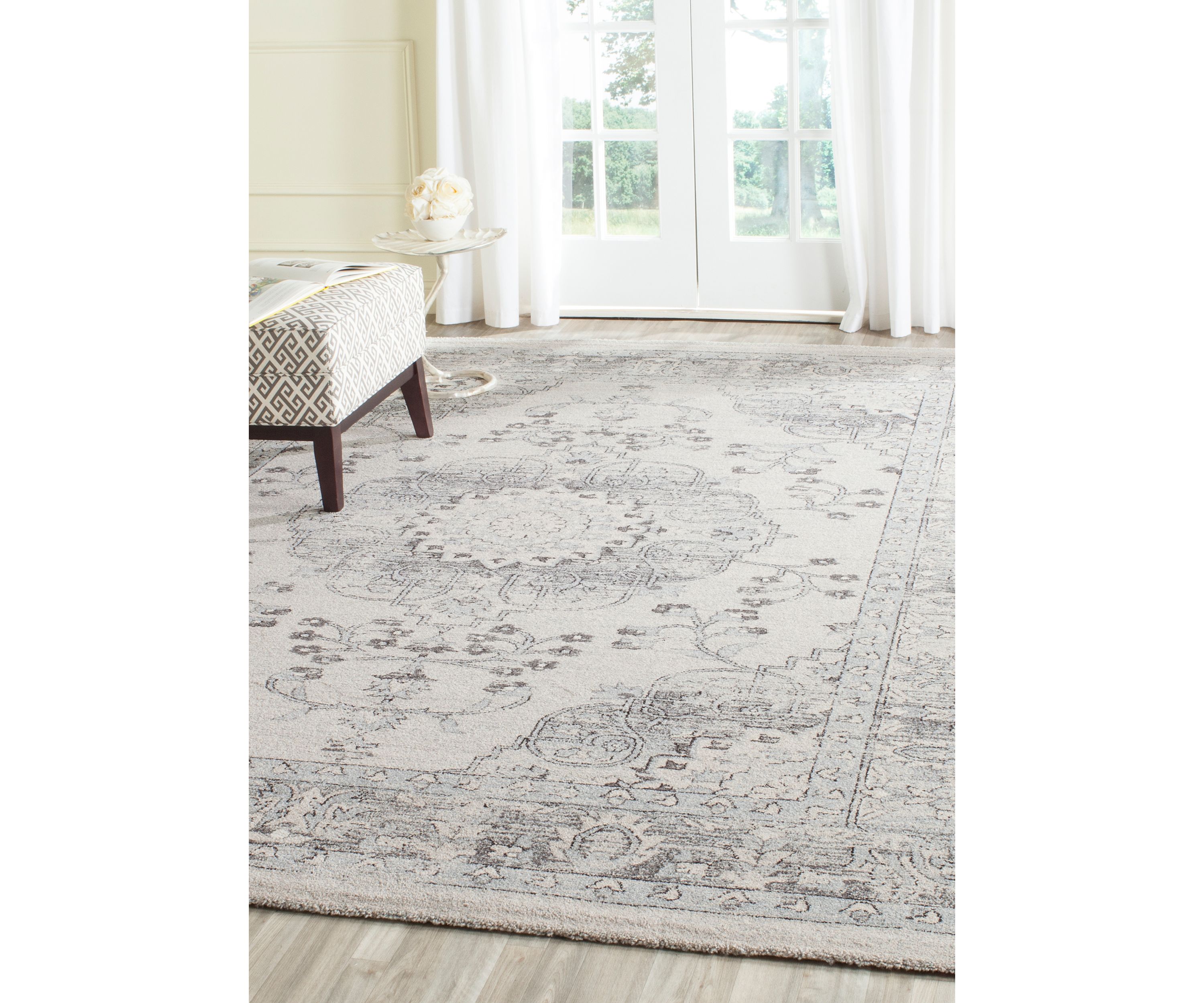 Carmel Beige/Blue 4-ft. x 6-ft. Area Rug