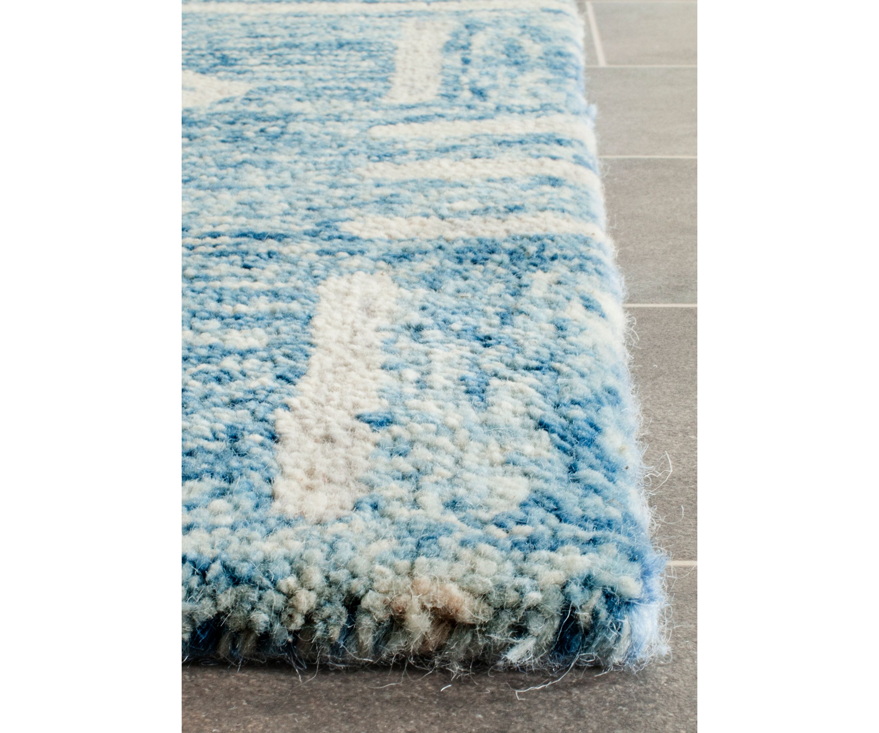 Chatham Blue/Ivory 2-ft. x 3-ft. Area Rug
