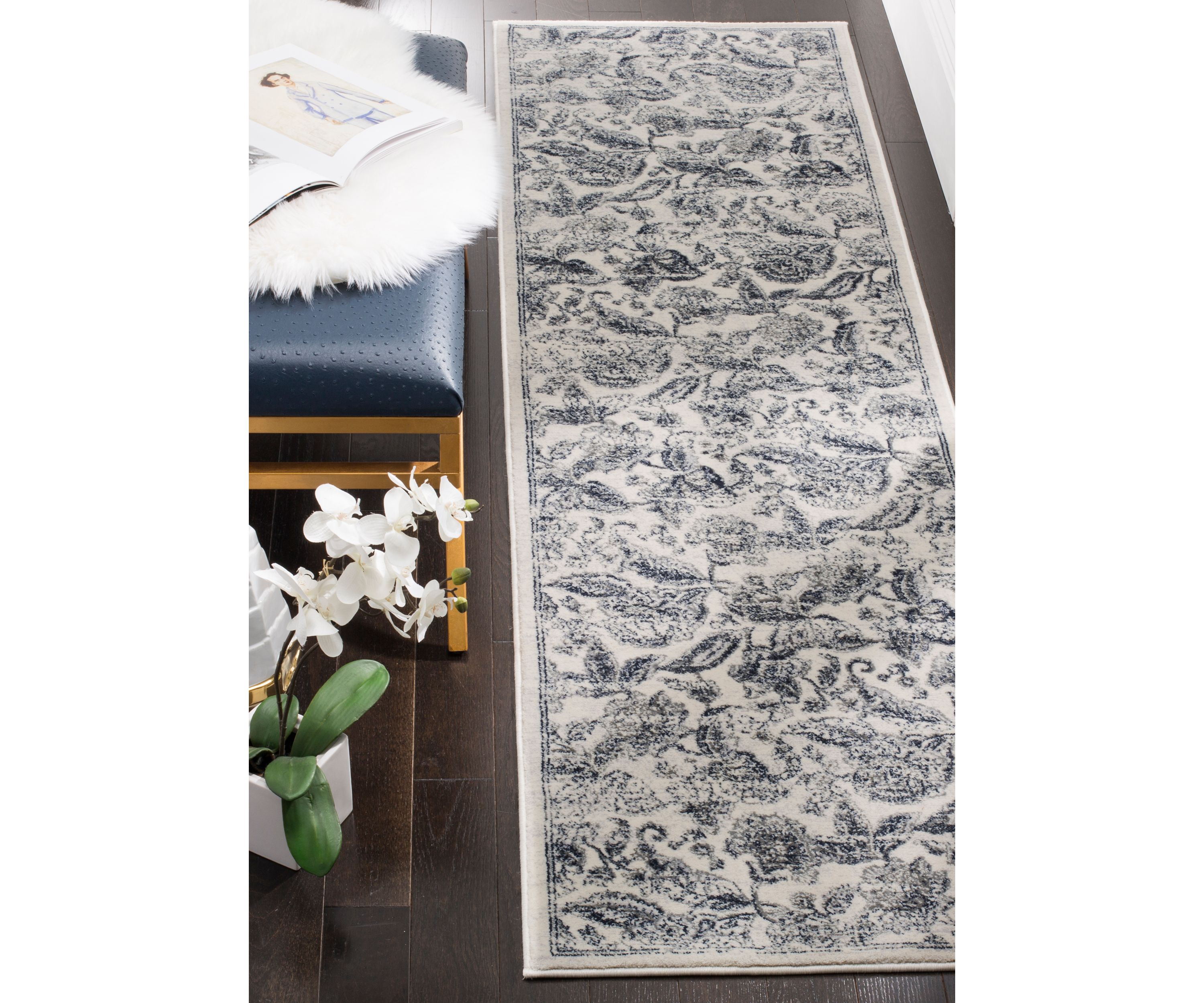 Carnegie Cream/Light Gray 2-ft. 3-in. x 8-ft. Area Rug