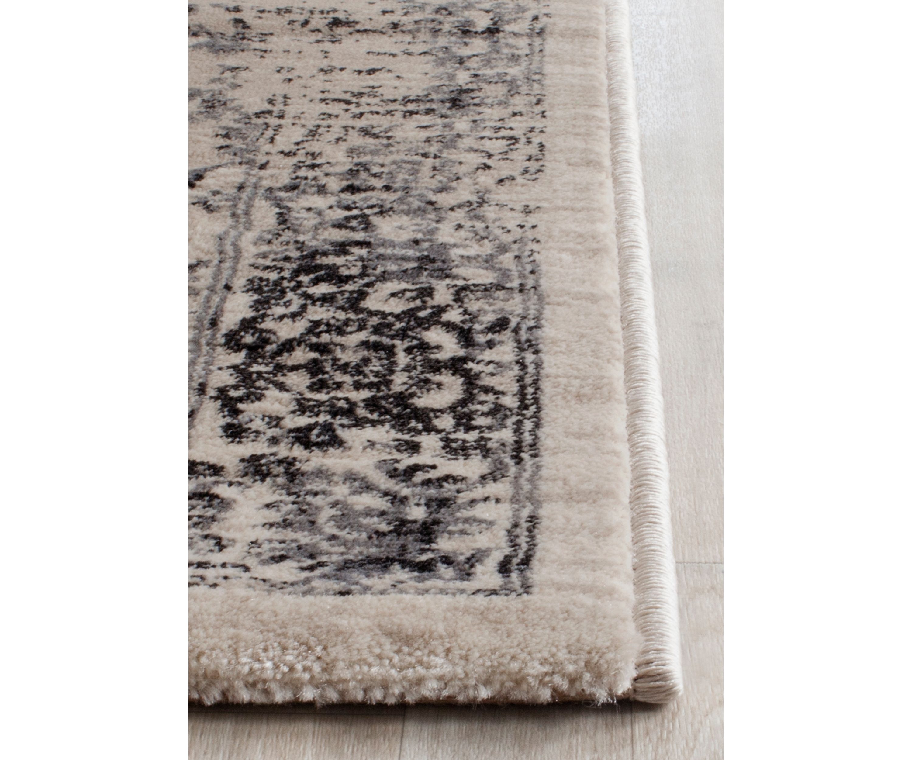 Evoke Beige/Blue Area Rug 5-ft. 1-in. x 7-ft. 6-in.