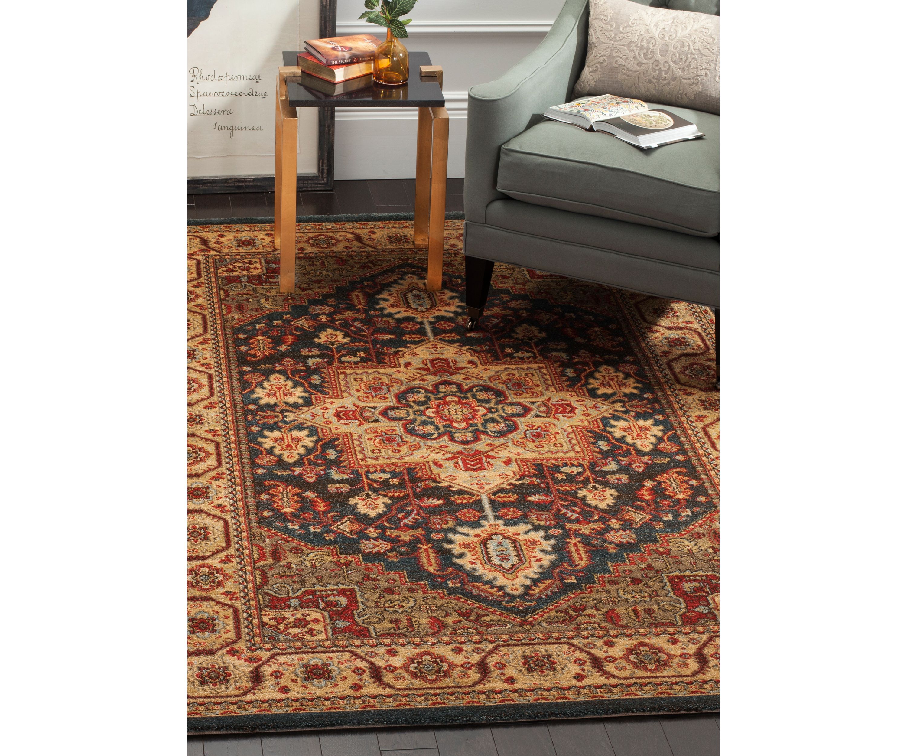 Mahal Navy/Natural Area Rug 5-ft. 1-in. x 7-ft. 7-in.