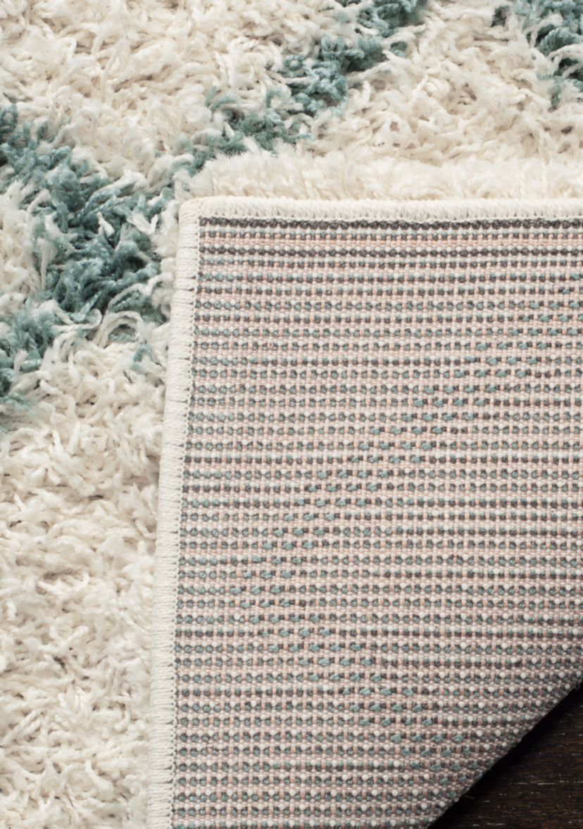 Dallas Shag Ivory/Seafoam Area Rug 4-ft. x 6-ft.