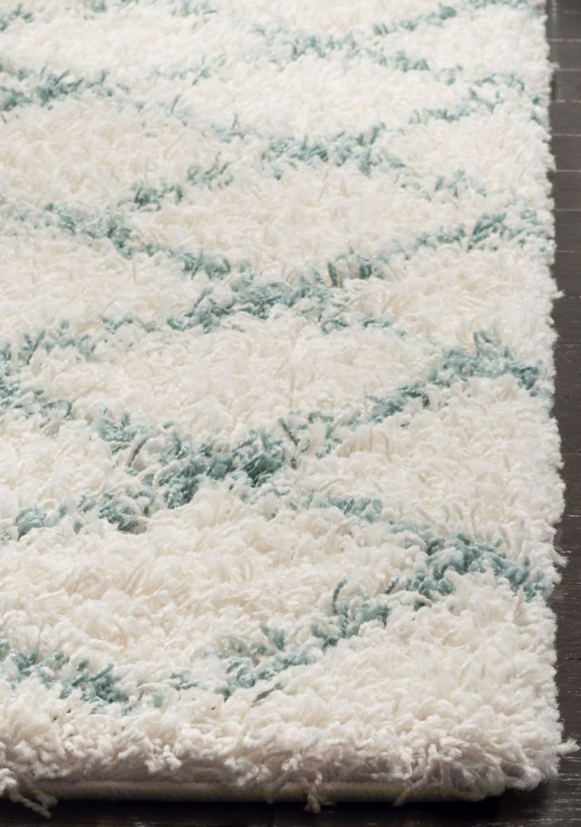 Dallas Shag Ivory/Seafoam Area Rug 8-ft. 6-in. x 12-ft.