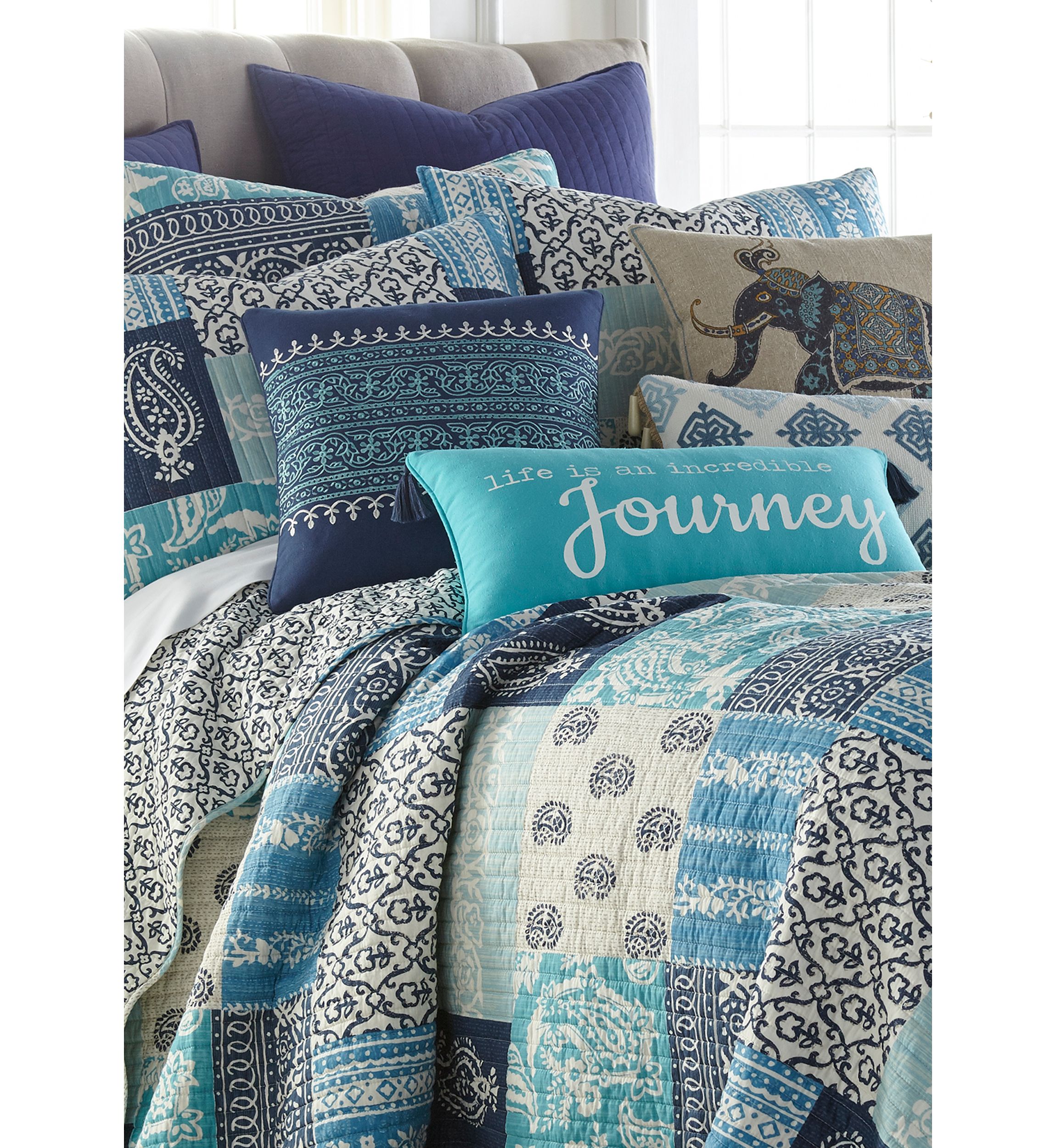 Chandra Quilt Set