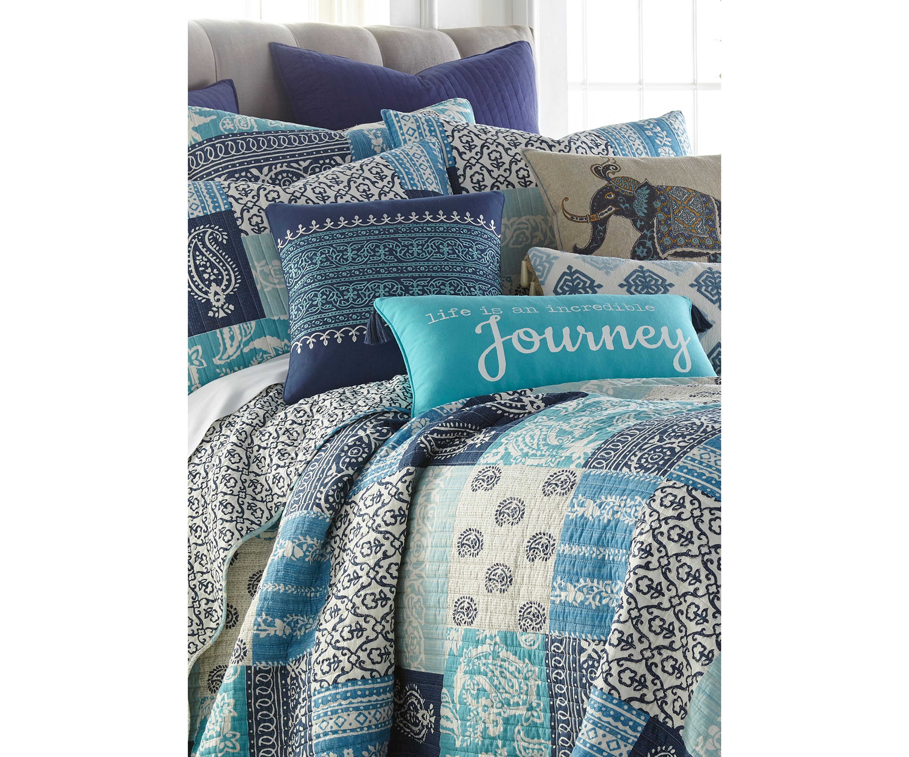 Chandra Quilt Set