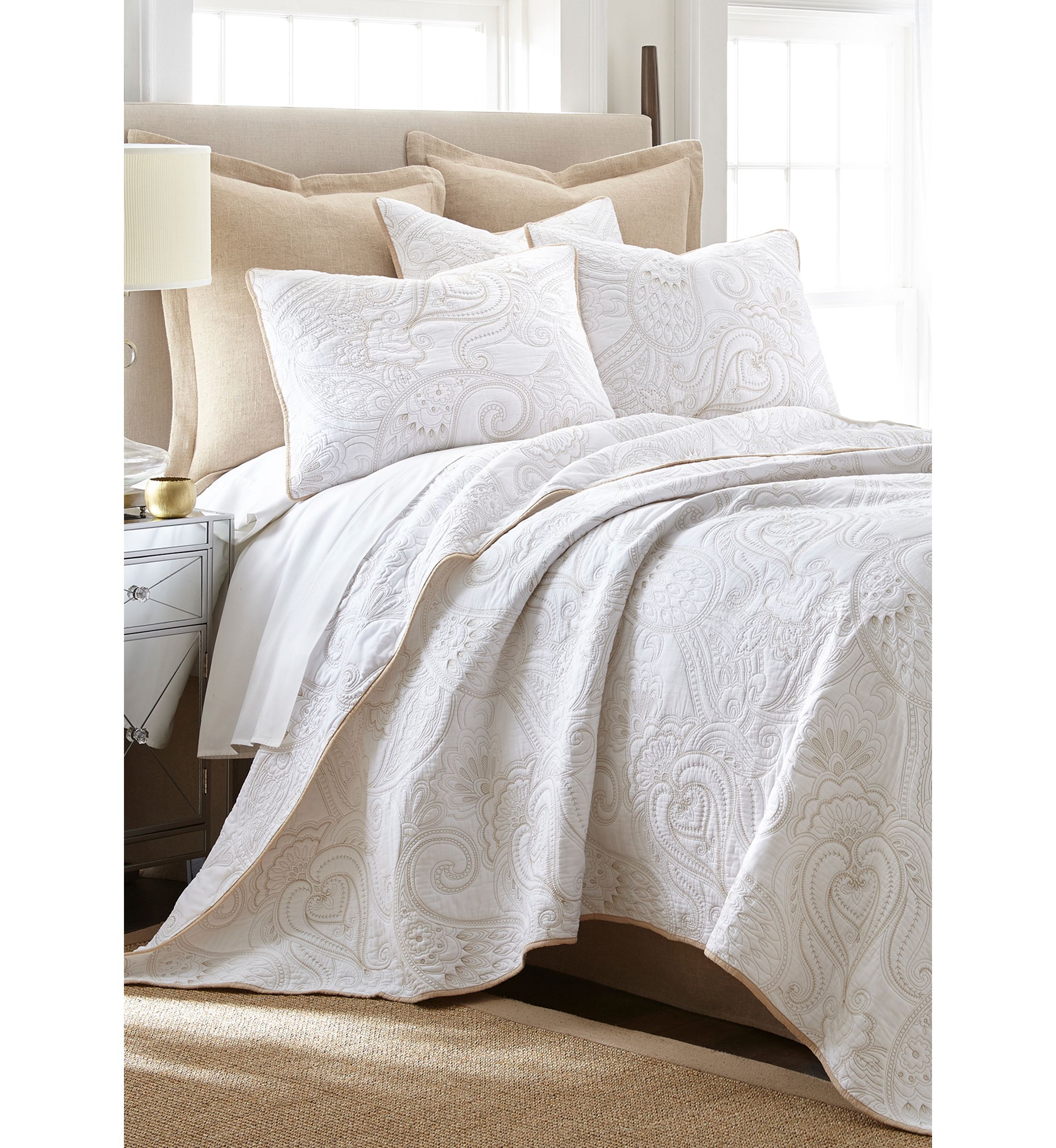 Perla Quilt Set