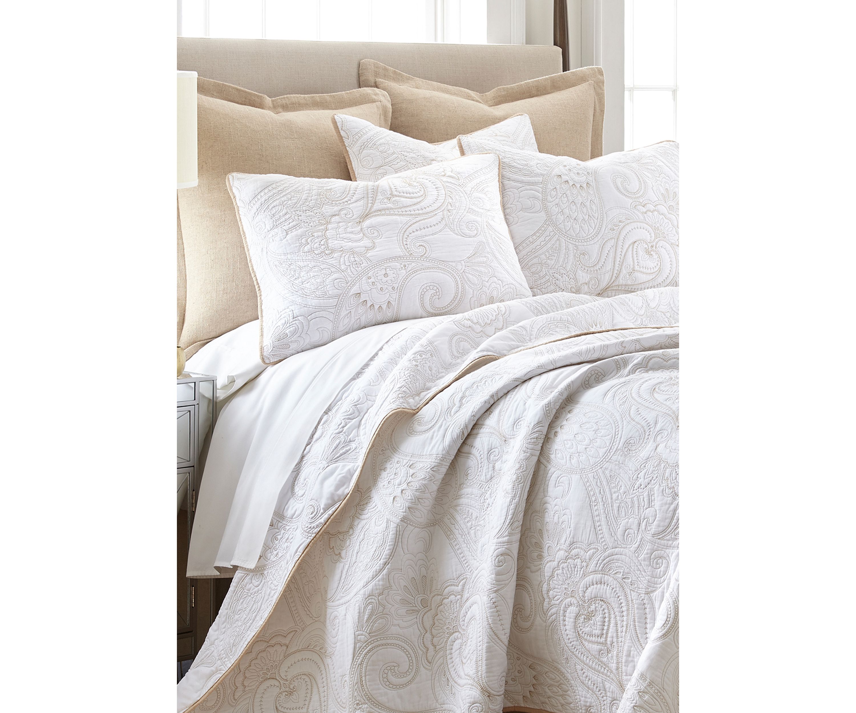 Perla Quilt Set