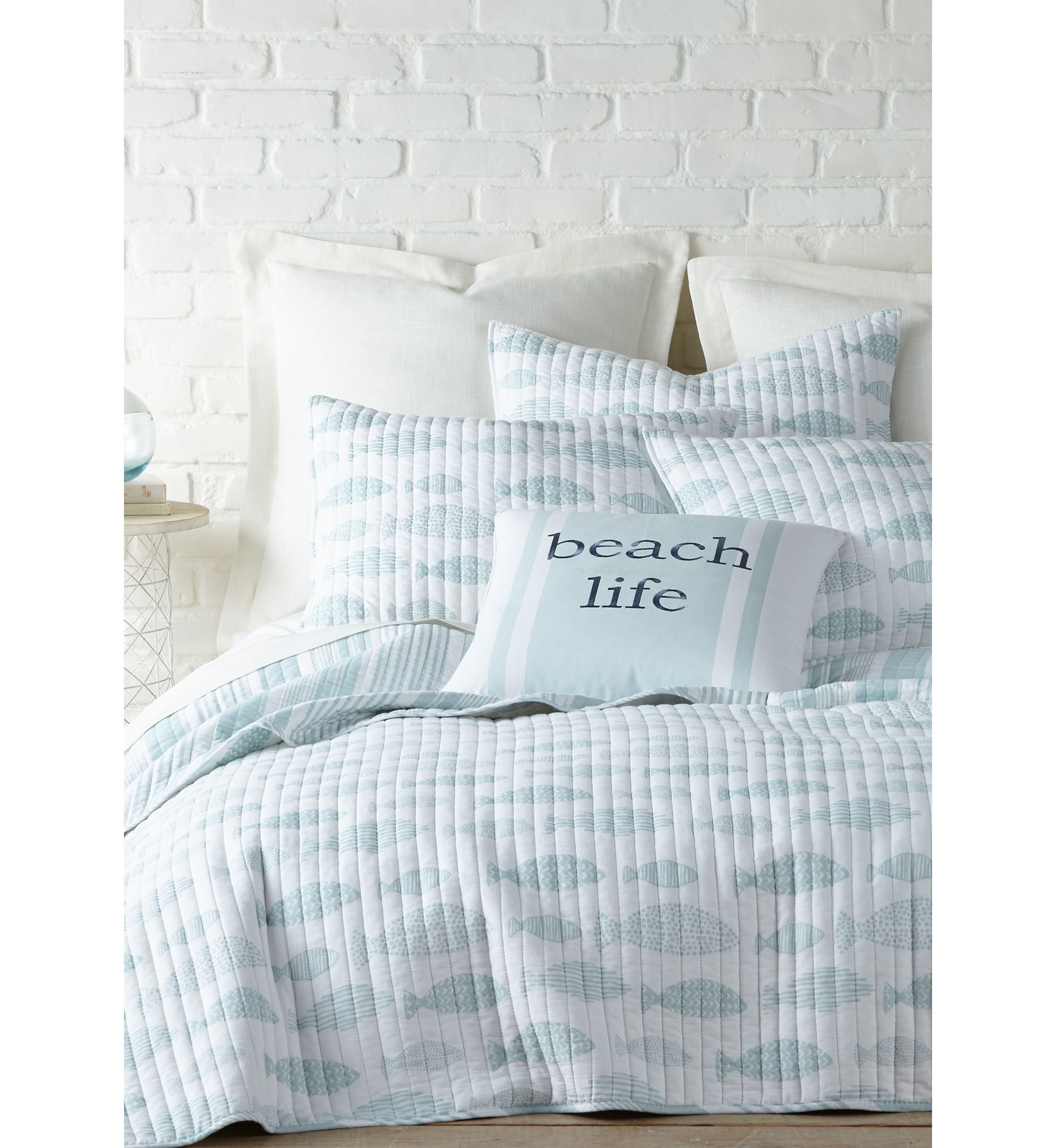 Aqua Breeze Quilt Set