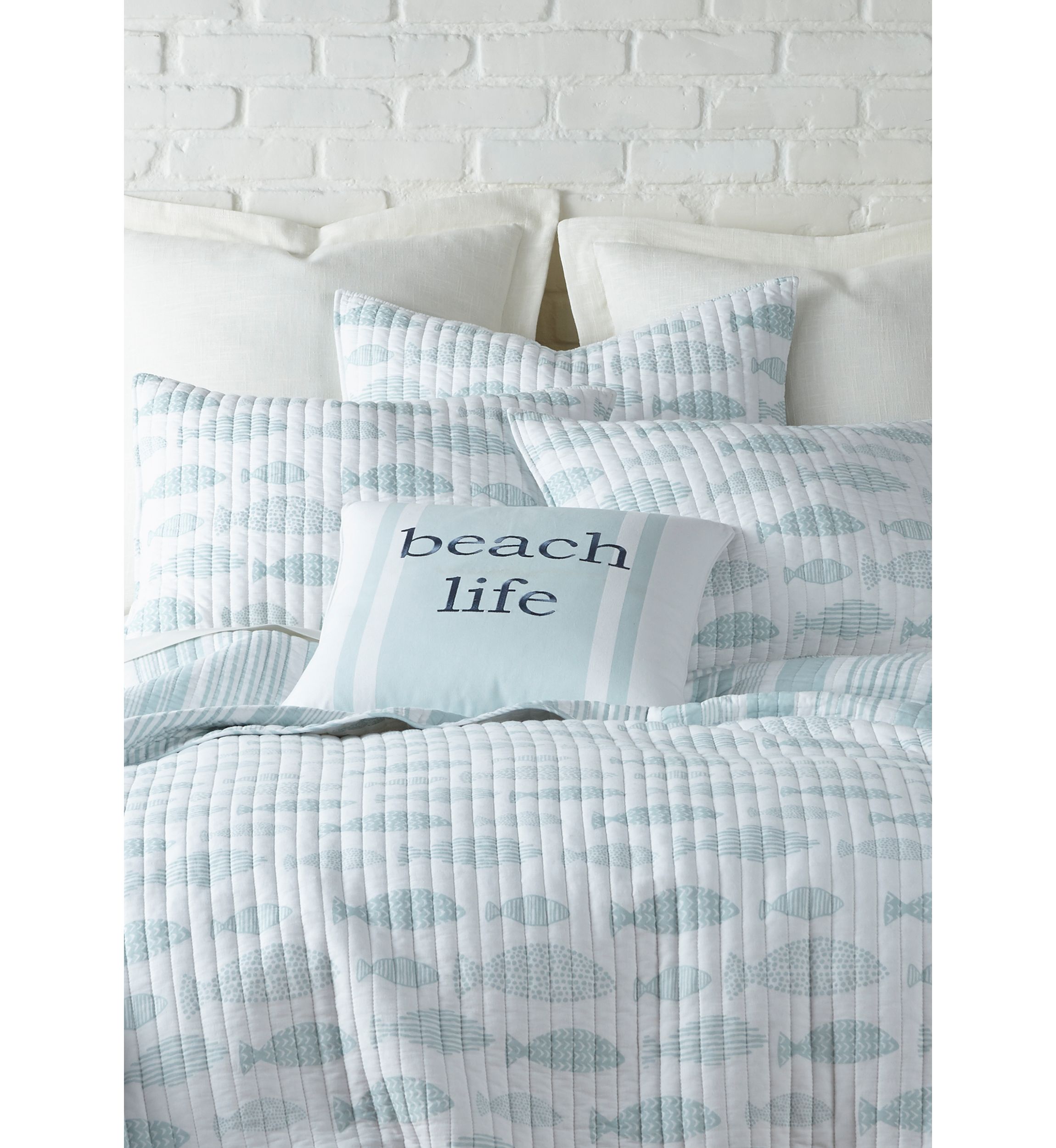 Aqua Breeze Quilt Set