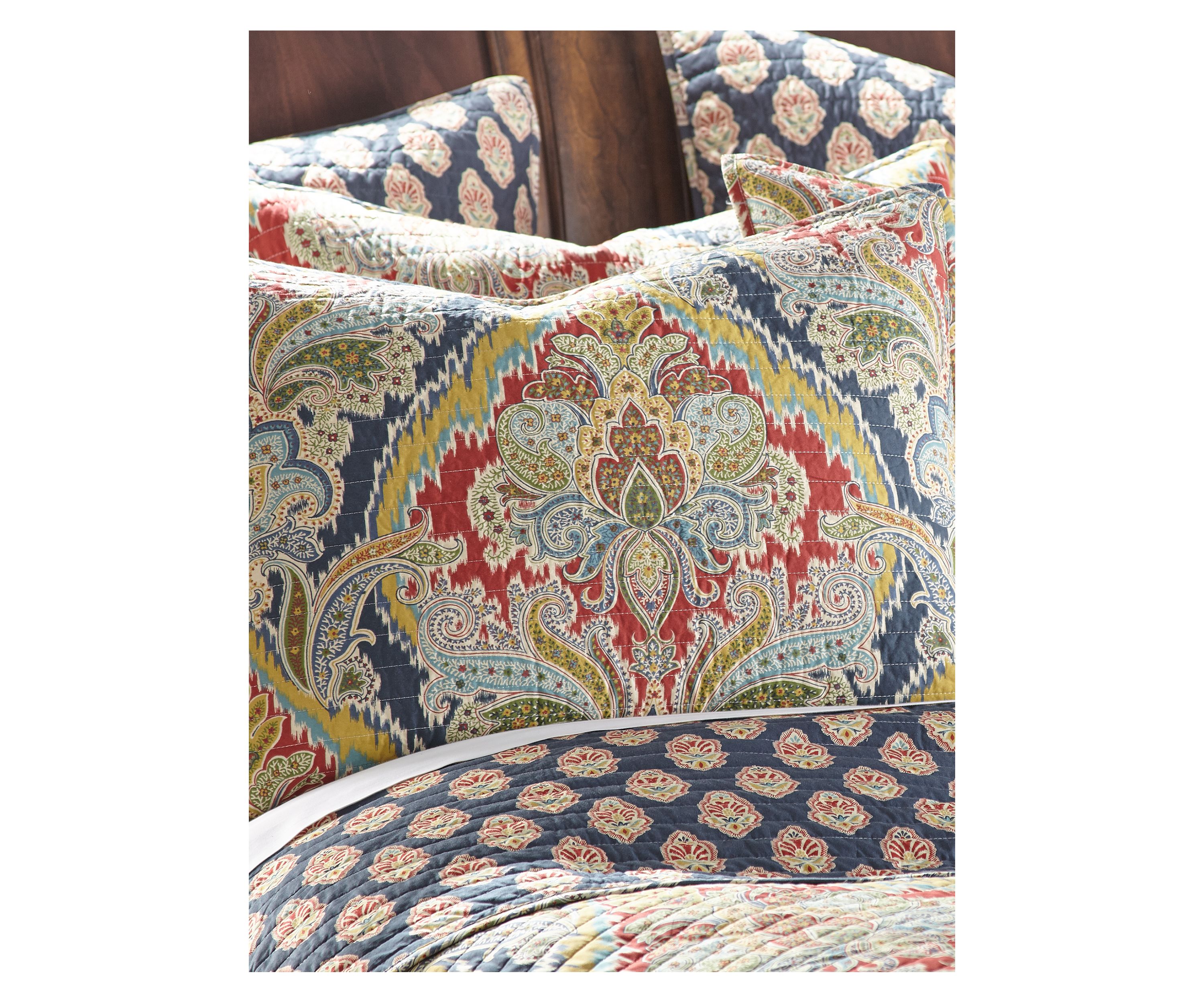 Moreno Quilt Set
