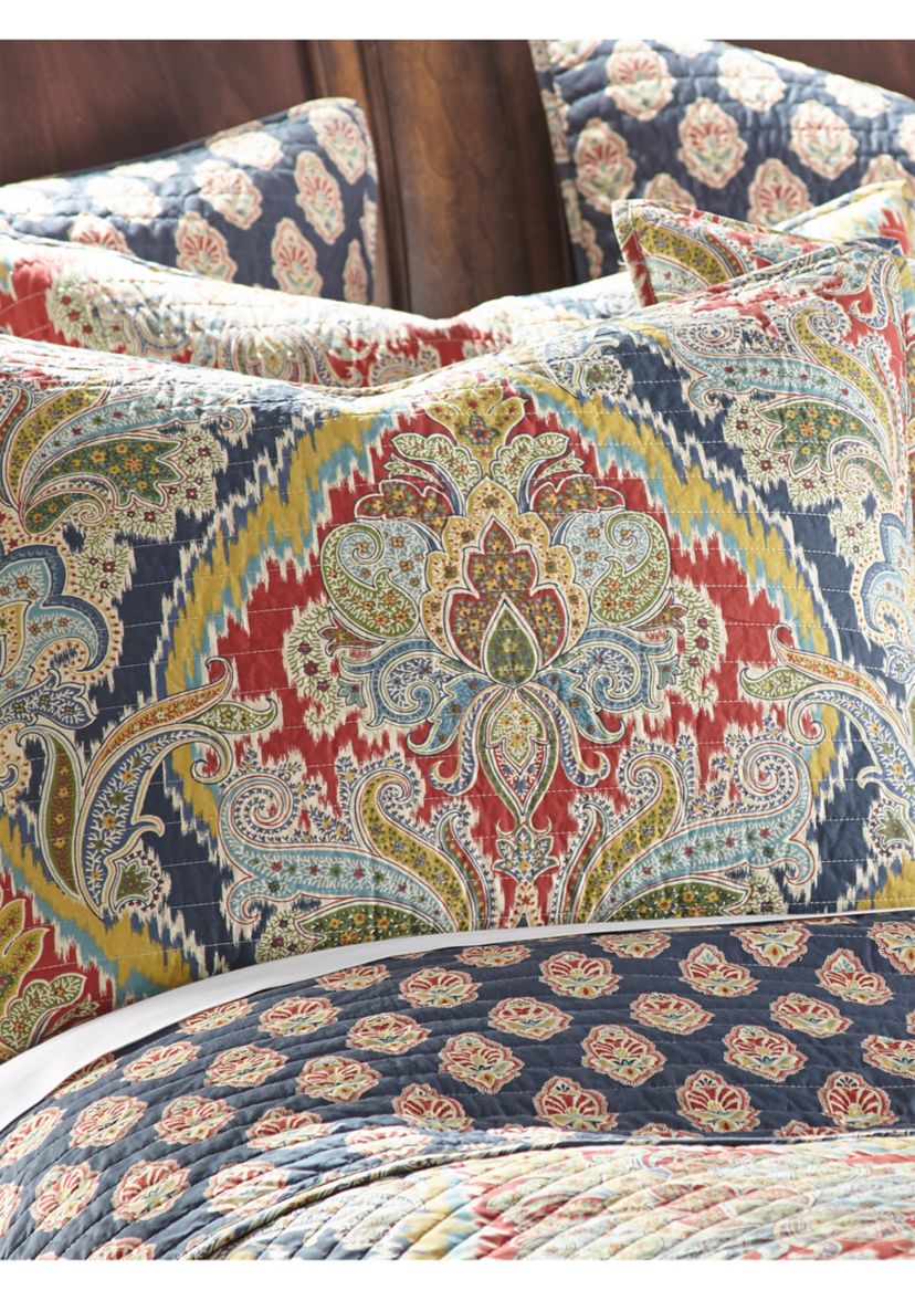 Moreno Quilt Set